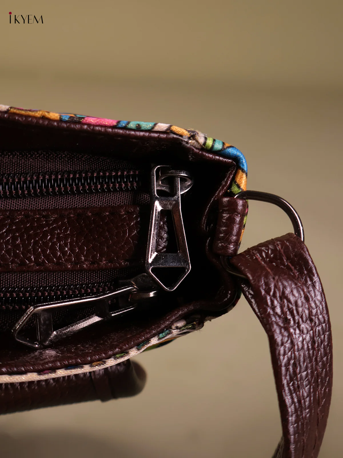 Printed Sling Bag -Multi Color-KEG04147 - Image 3