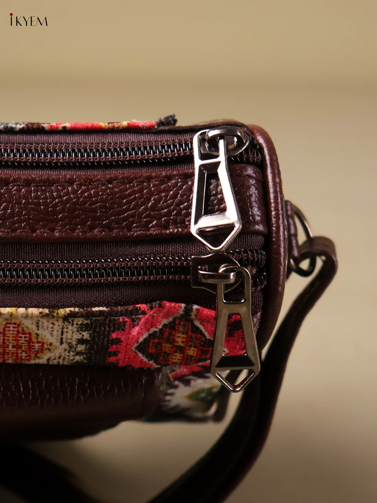 Printed Sling Bag -Multi Color-KEG04153 - Image 3