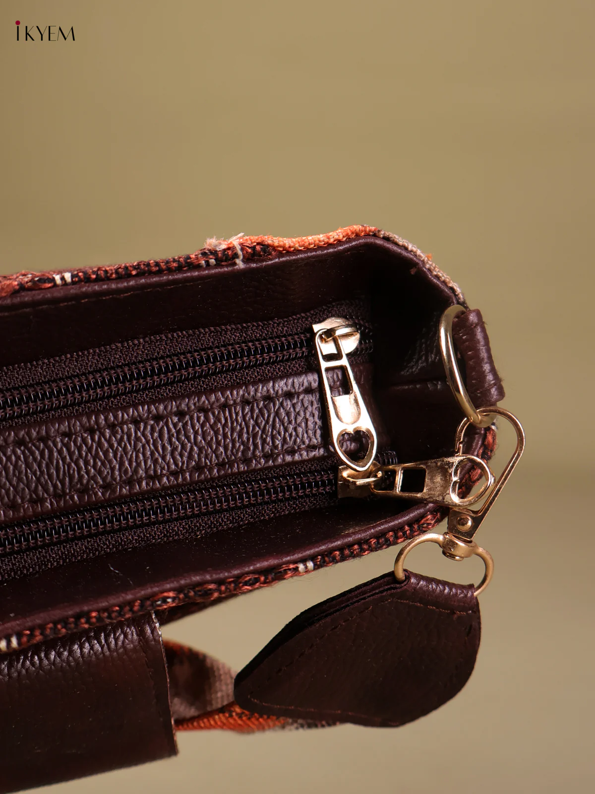 Printed Sling Bag- Maroon&Multicolor-KEG04157 - Image 3