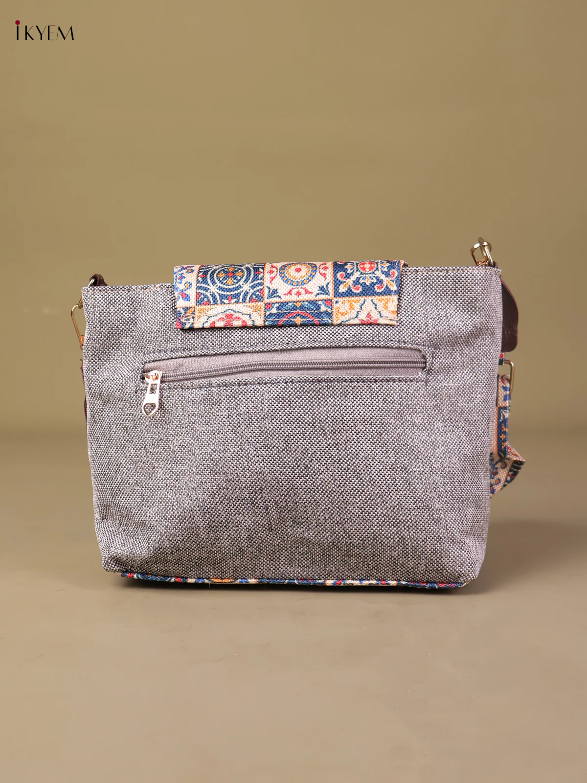 Printed Sling Bag- Ash&Multi Color-KEG04160 - Image 2
