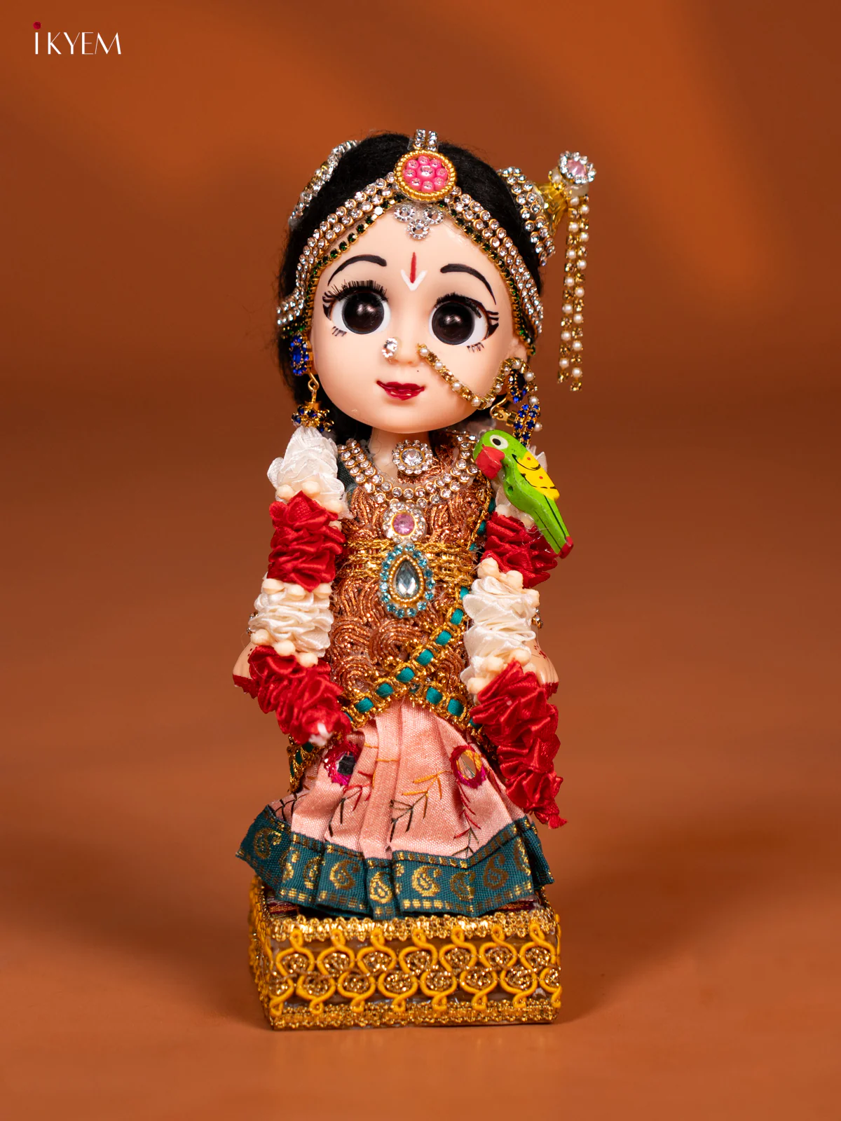 Andal - Golu Display Doll - Peach & Green - KF04112