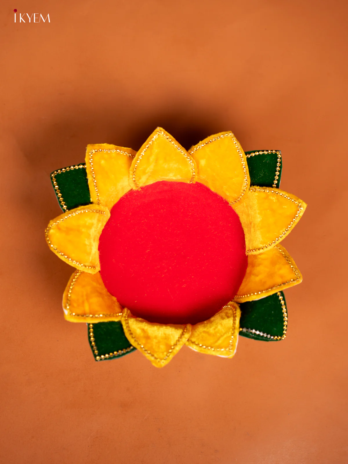 Velvet Lotus Base for Idols - Yellow - 5 Inches - KF04179 - Image 2