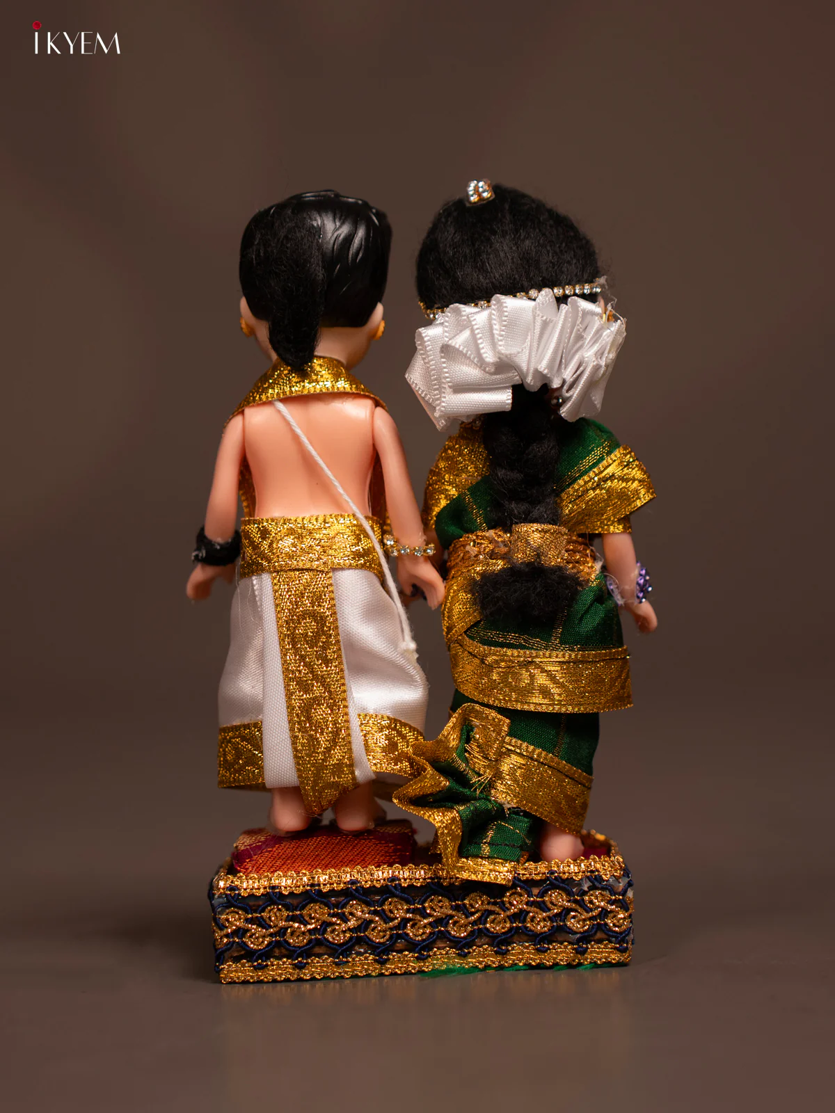 Iyer Couple - Golu Display Doll - 7 Inch - Green & White - KF04181 - Image 3