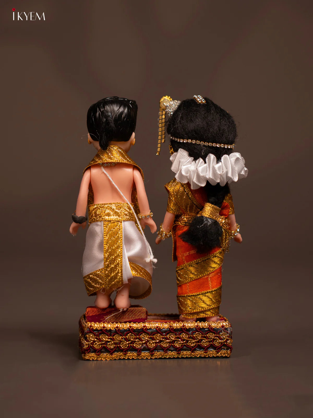 Iyengar Couple - Golu Display Doll - 7 Inch - Orange & White - KF04188 - Image 4