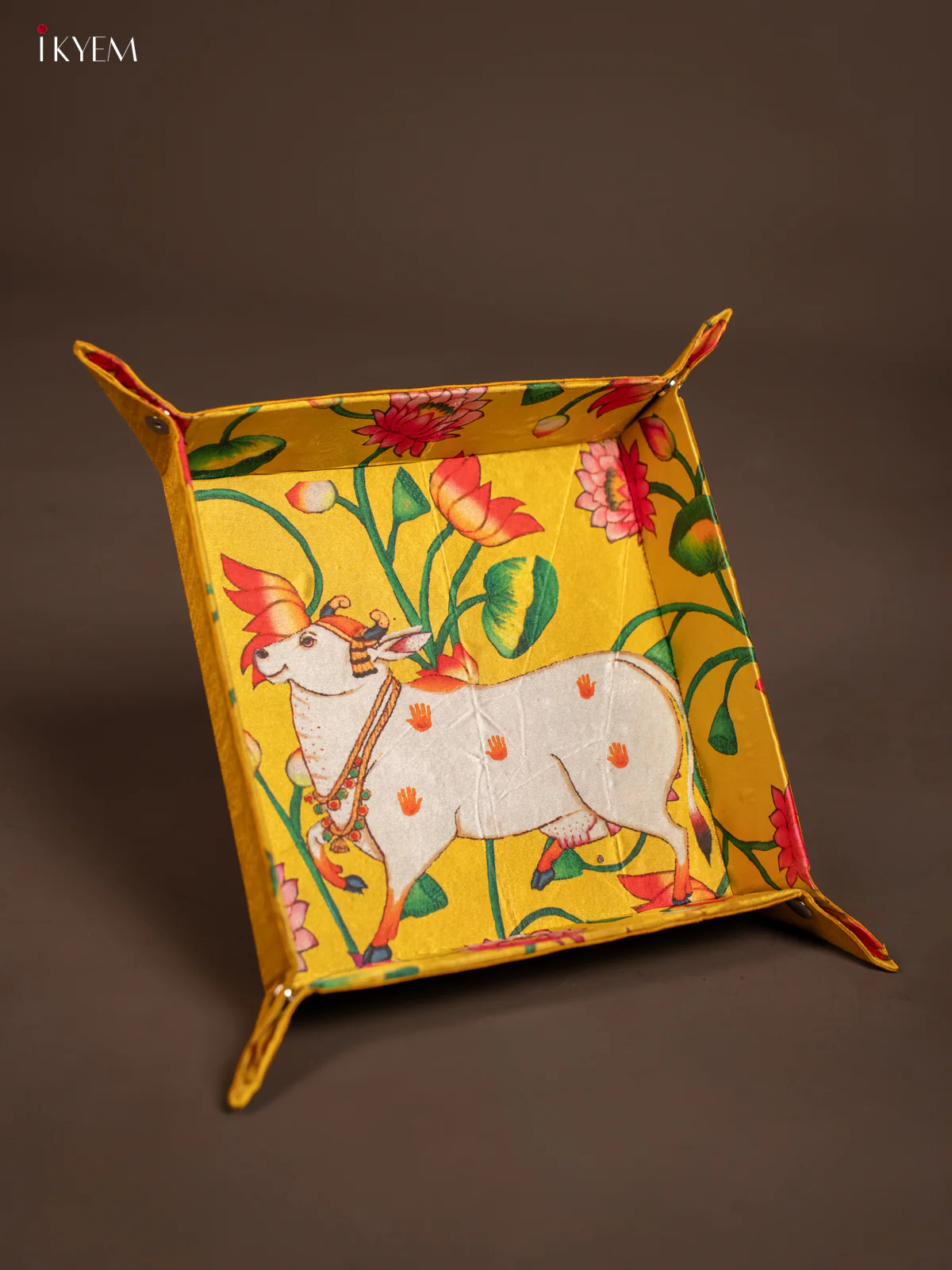 Pichwai Cow Foldable Tray - Yellow - KF09124 - Image 2