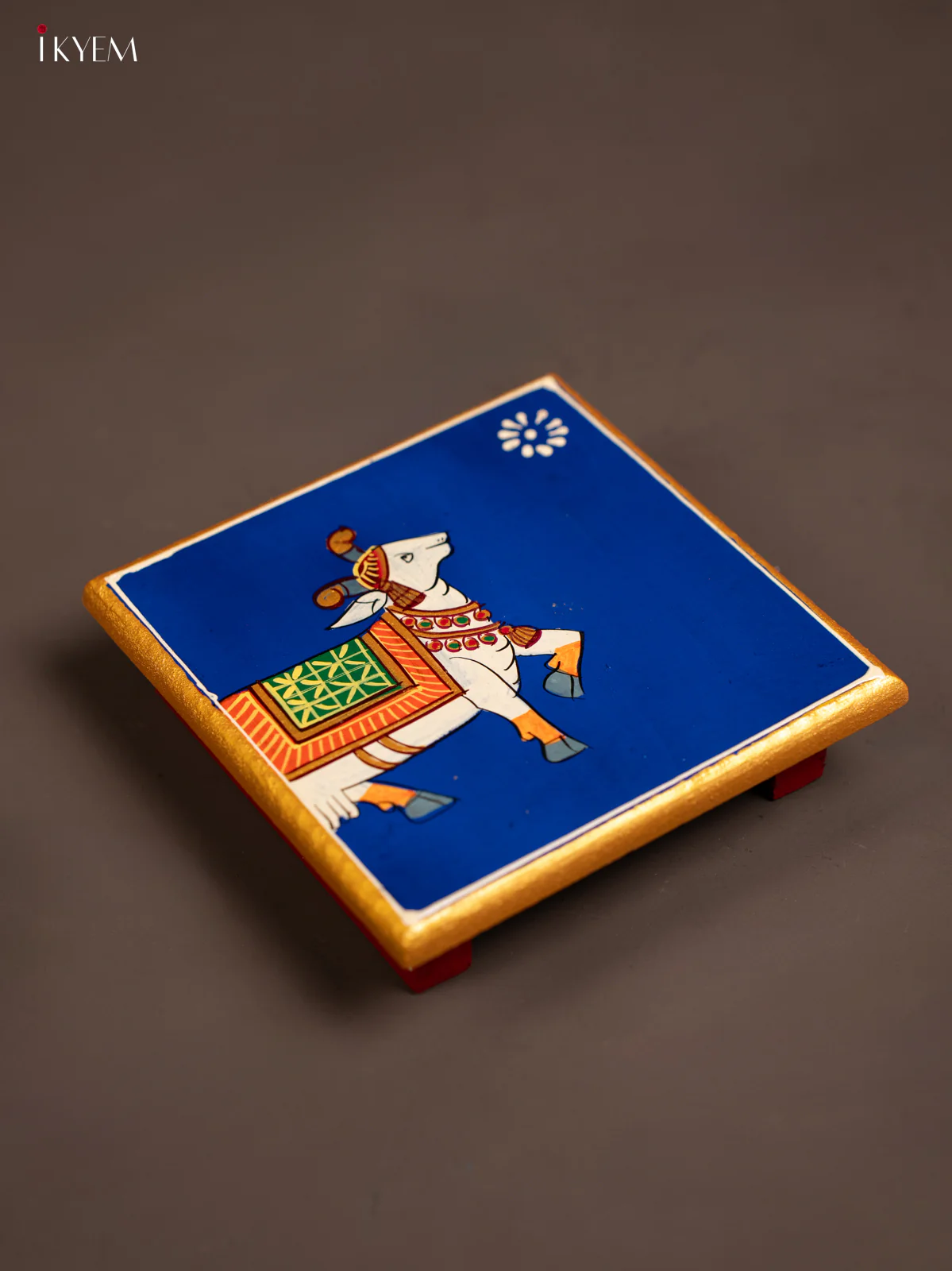 Traditional Blue Wooden Manai with Hand-Painted Cow - (6x6) - KF30160 - Image 4