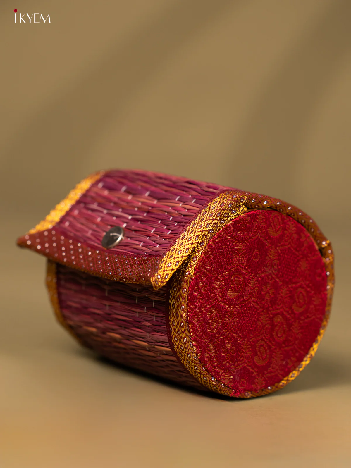 Half Raw Silk with korai Round Bangle box - Maroon - KG01156 - Image 3