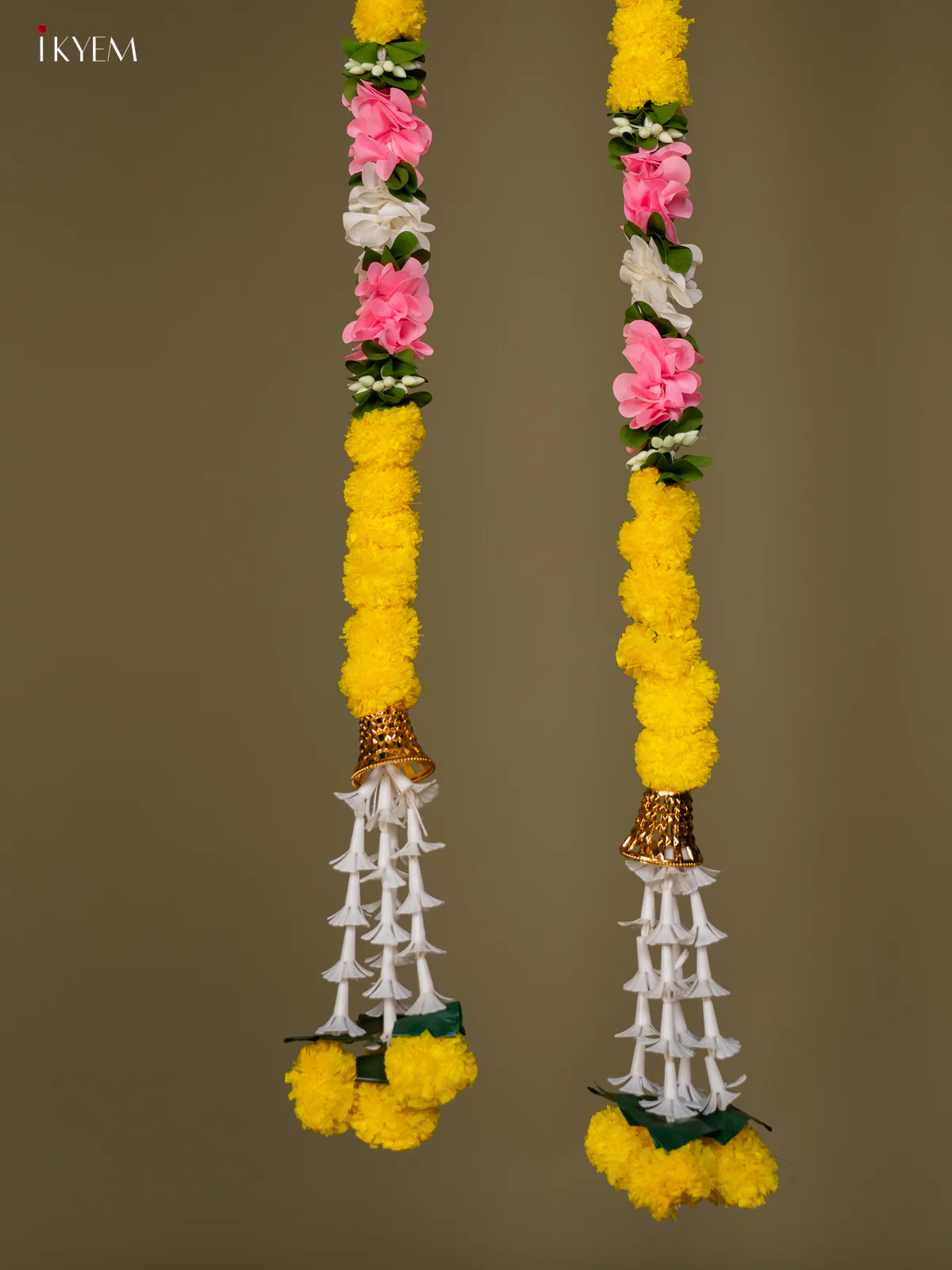 Artificial flowers Toran - Light pink with yellow - 62 Inch - KG04120 - Image 3