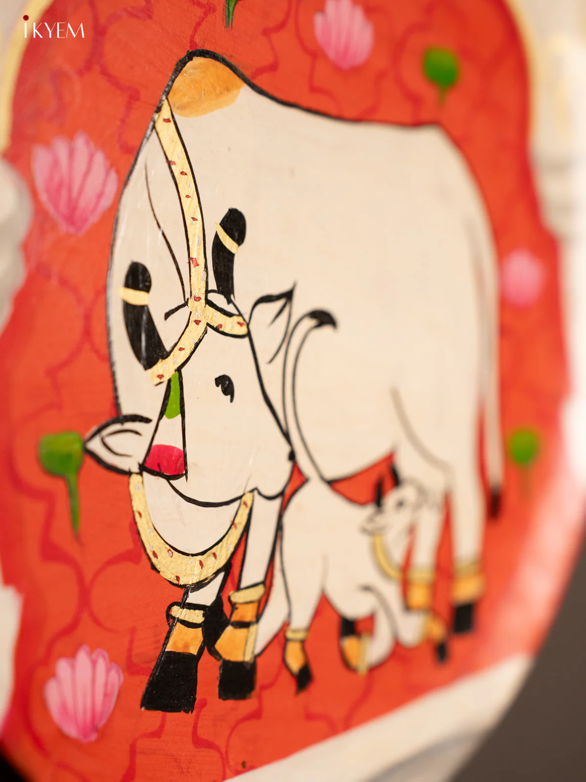 Wooden Hand painted Wall hanging plate - Cow and calf - orange - KG04171 - Image 3