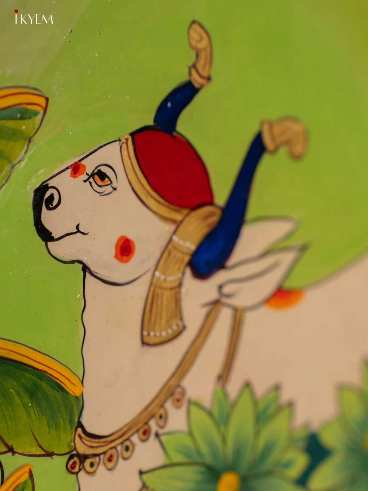 Wooden Hand painted Wall hanging plate - pichwai Cow green - KG04206 - Image 3