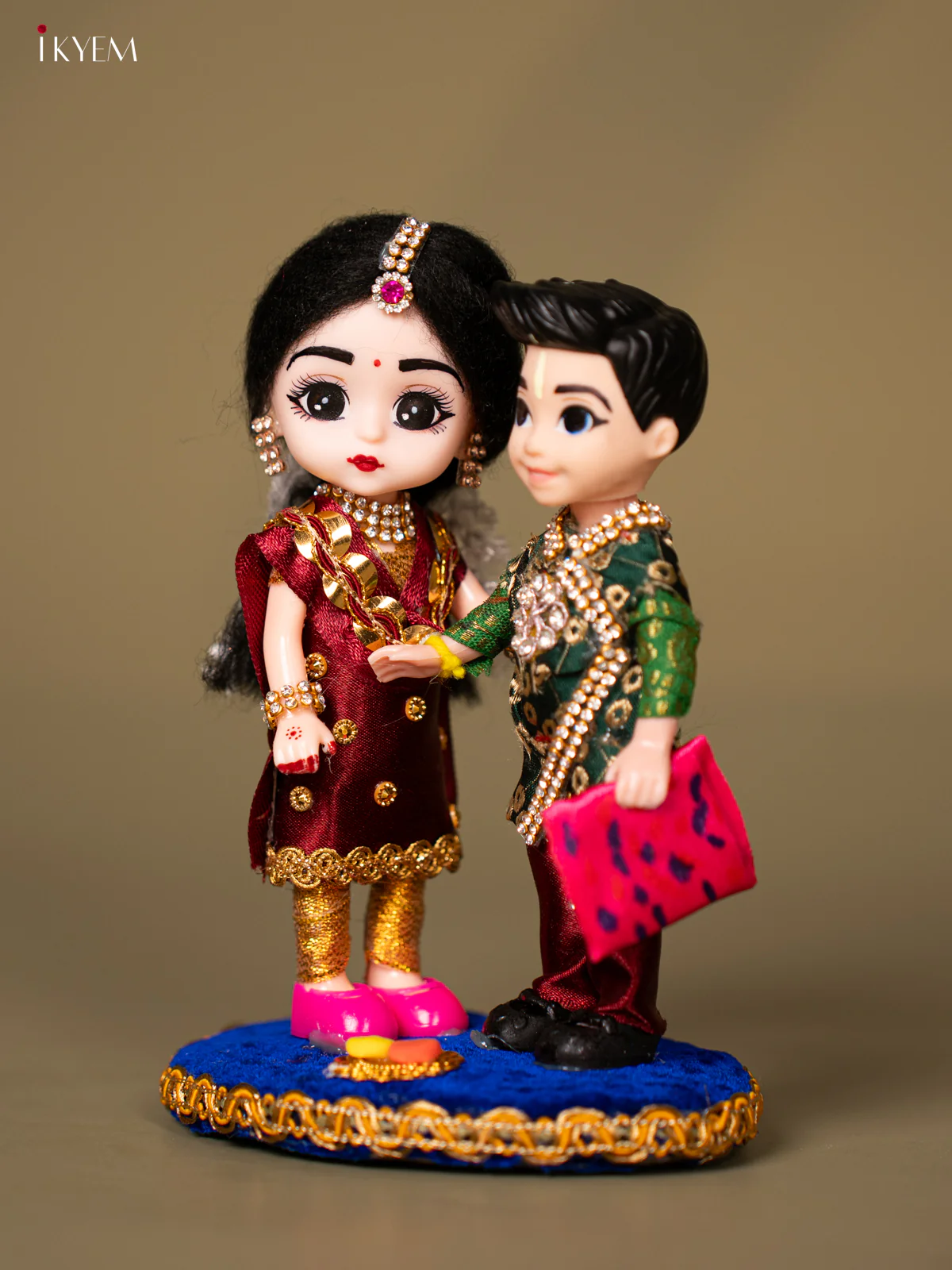 Raksha Bandhan Brother & Sister - Maroon with Green - KG18118