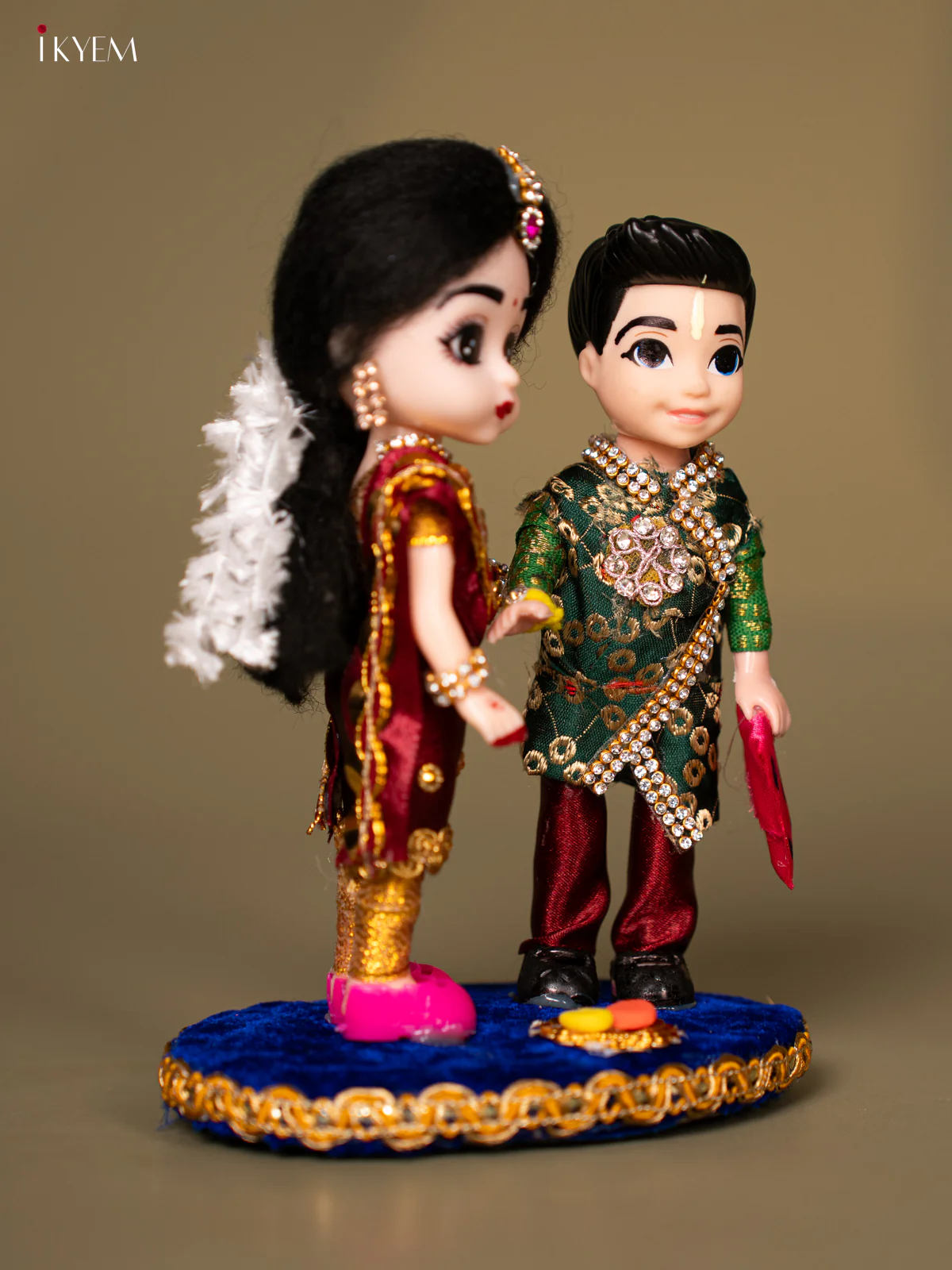 Raksha Bandhan Brother & Sister - Maroon with Green - KG18118 - Image 3