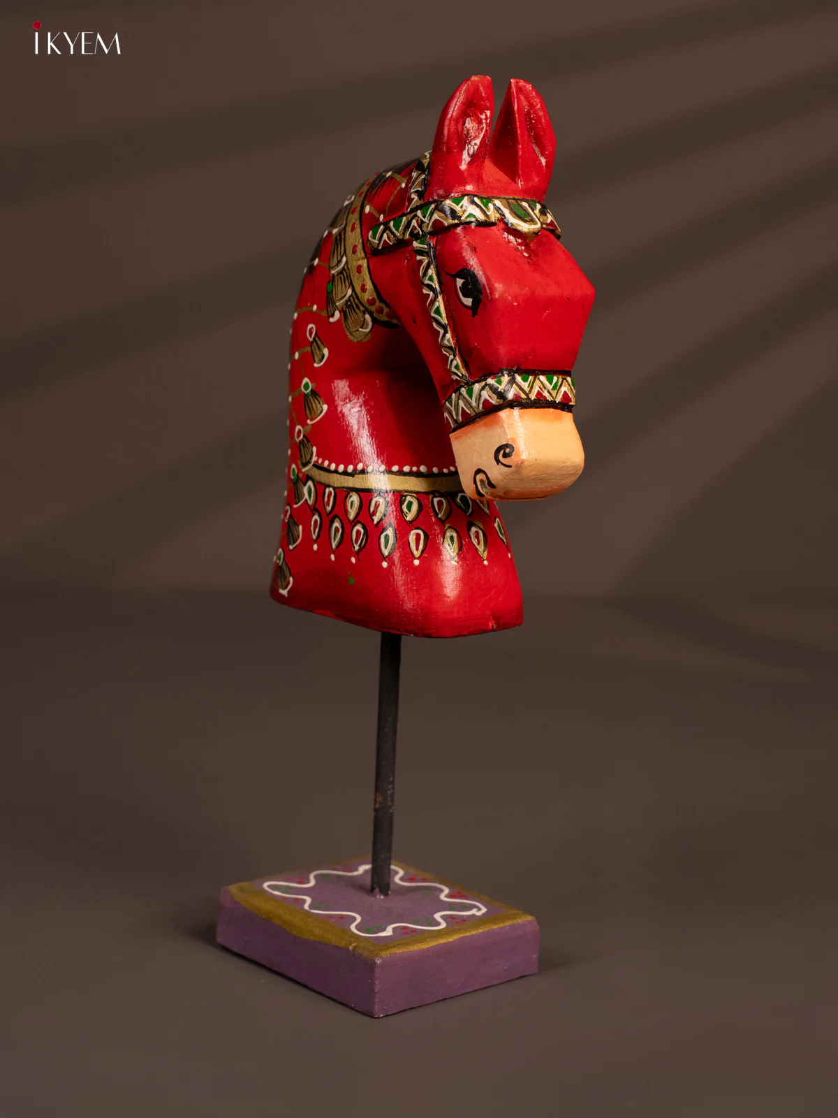 Wooden Horse Stand - Image 3