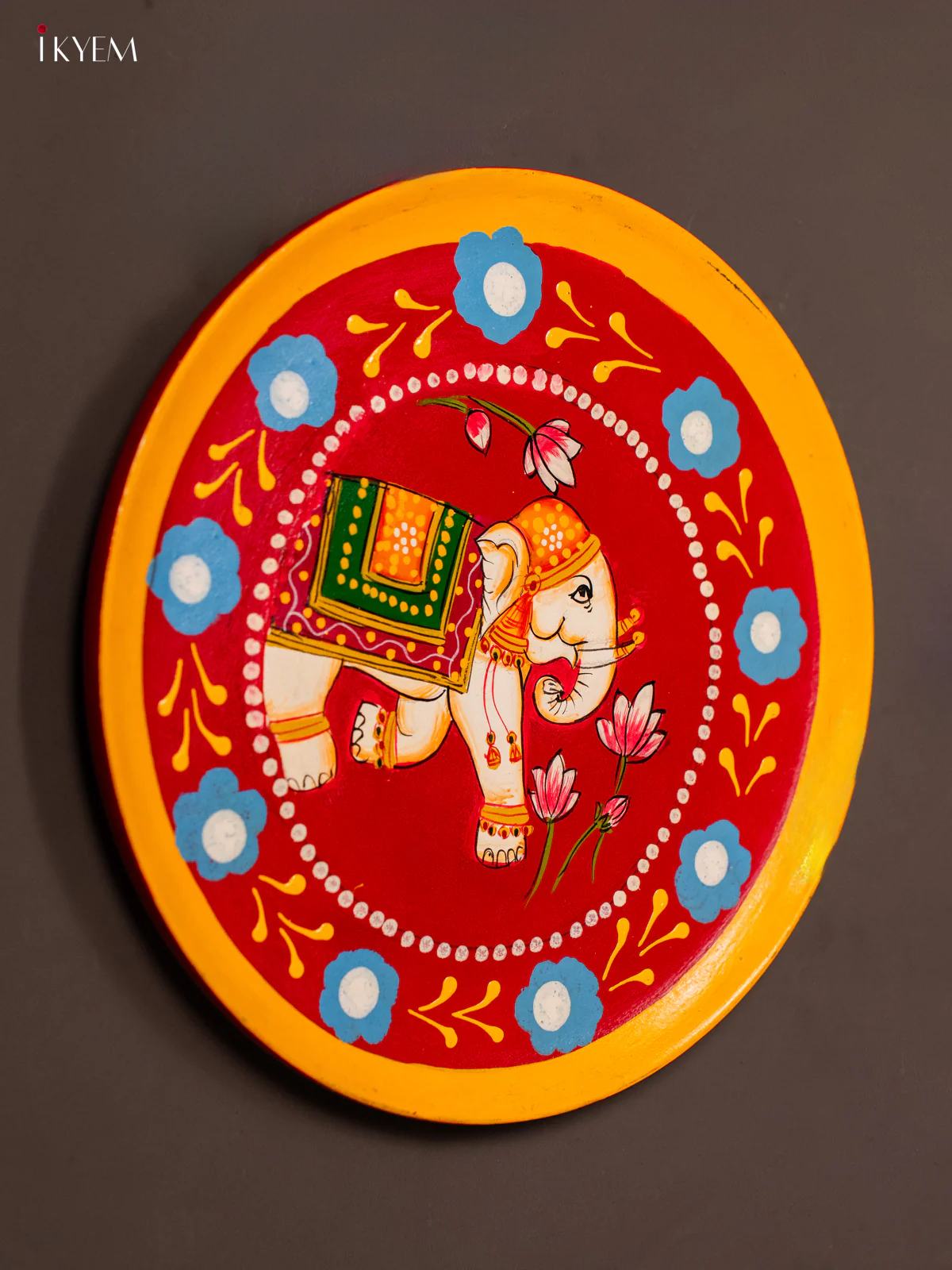 Wooden Handpainted Elephant wall plate - Red - Image 4