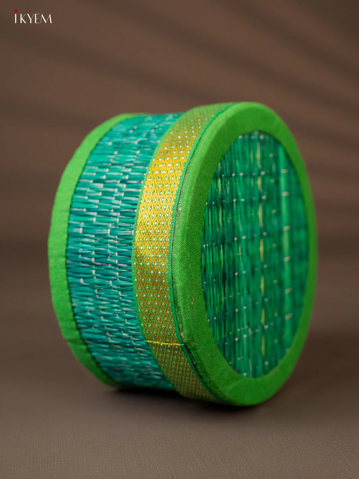 Round  Korai Box with Zari borders - Green - KH01122 - Image 3