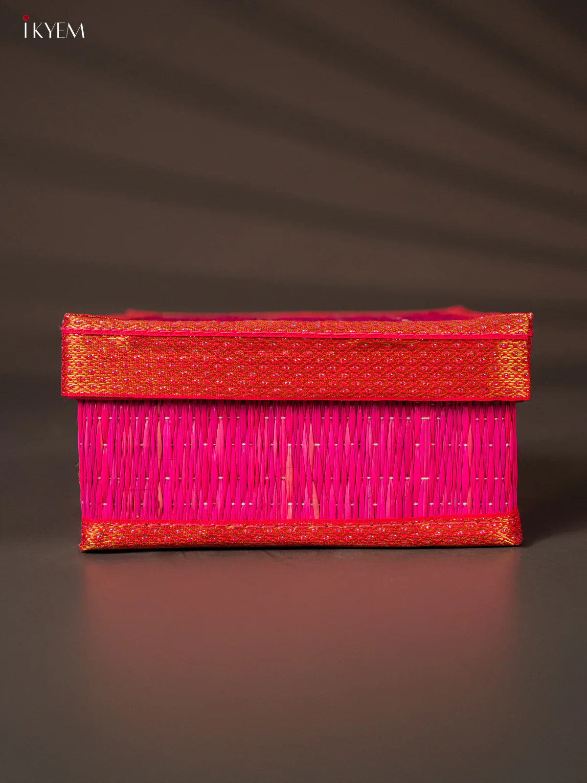 Square Korai Box with Zari borders - Pink - KH01125
