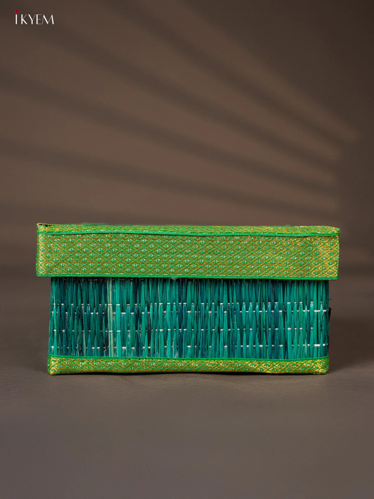 Square Korai Box with Zari borders - Green - KH01127