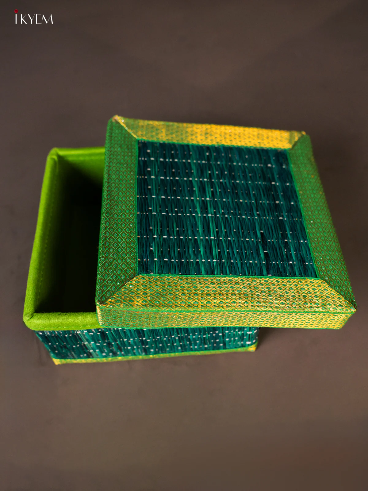 Square Korai Box with Zari borders - Green - KH01127 - Image 4