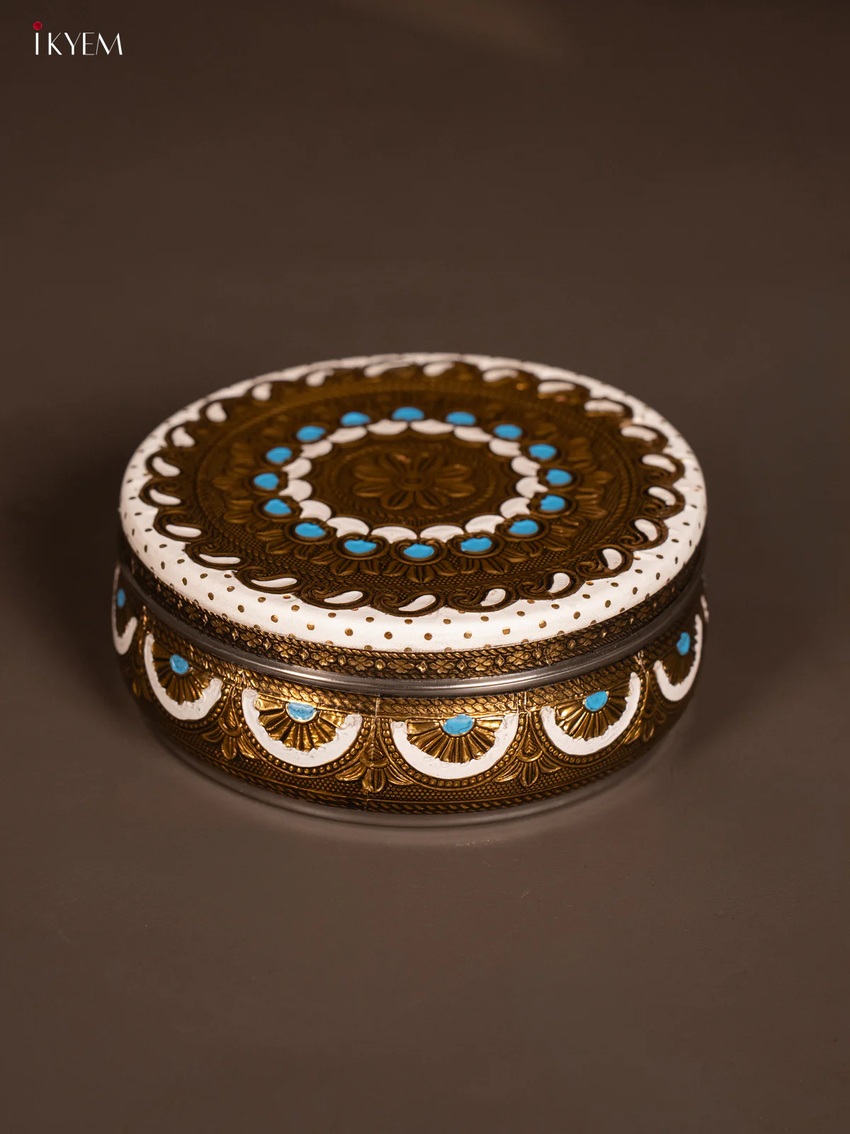 Oxidised White colour steel box (6X6) Inches - KH09126