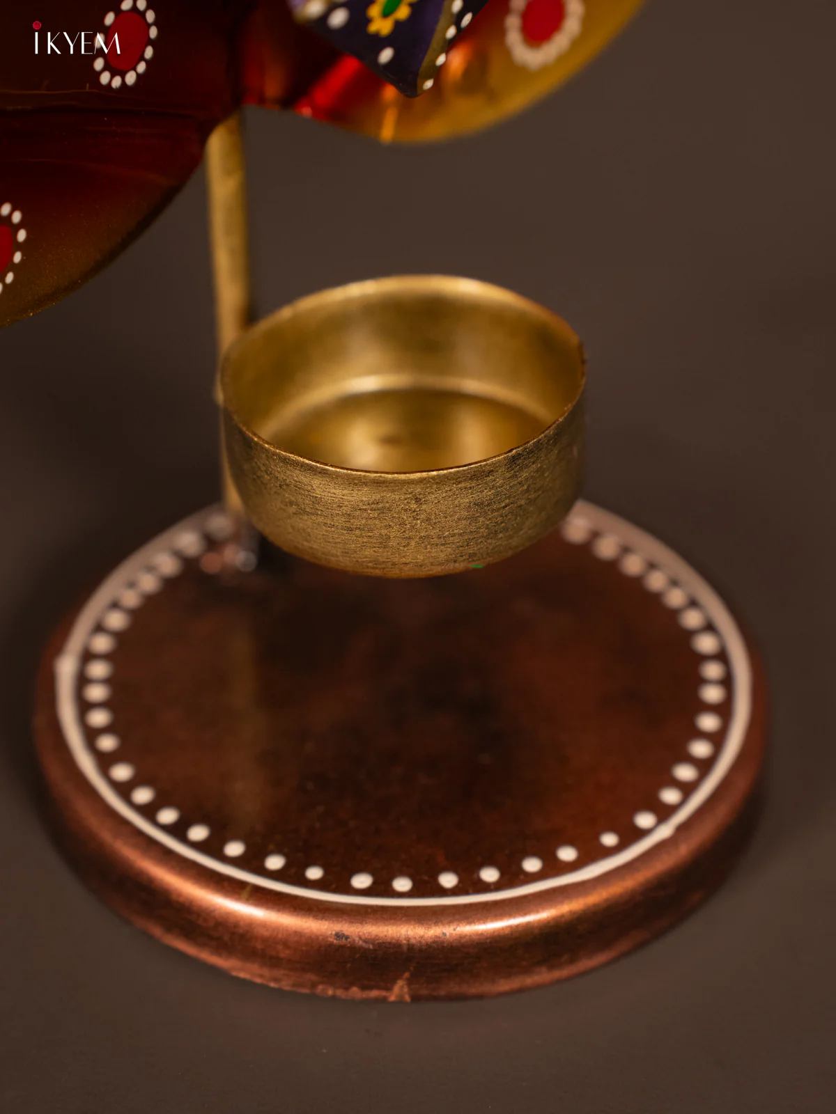 Metal Hand painted Leaf Krishna T - Lite Candle Holder - 10 Inches - Marron - KH12125 - Image 3