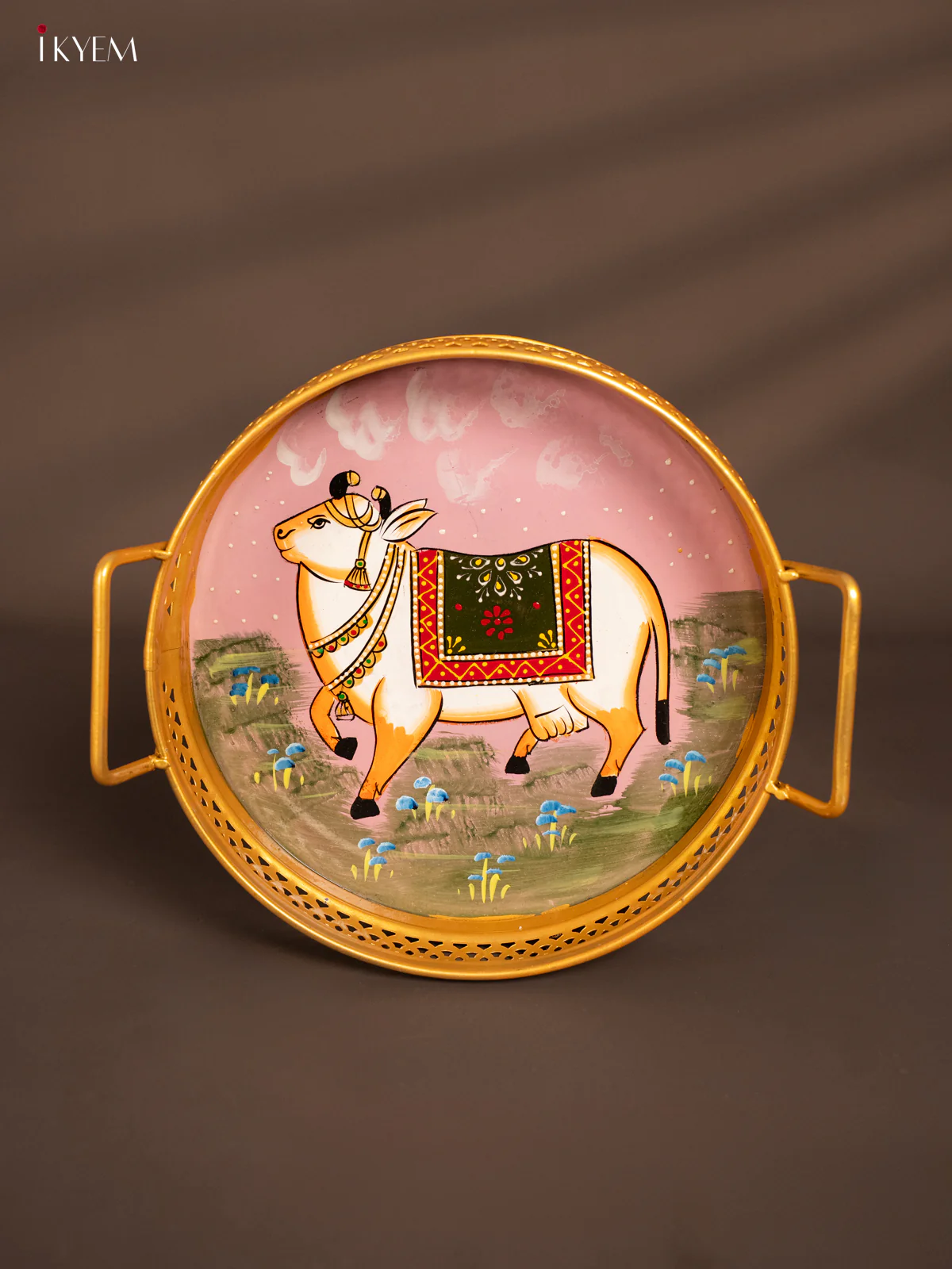 Hand Painted Iron Round tray - Light Pink Cow - Small - (10 x 10) - KH12128