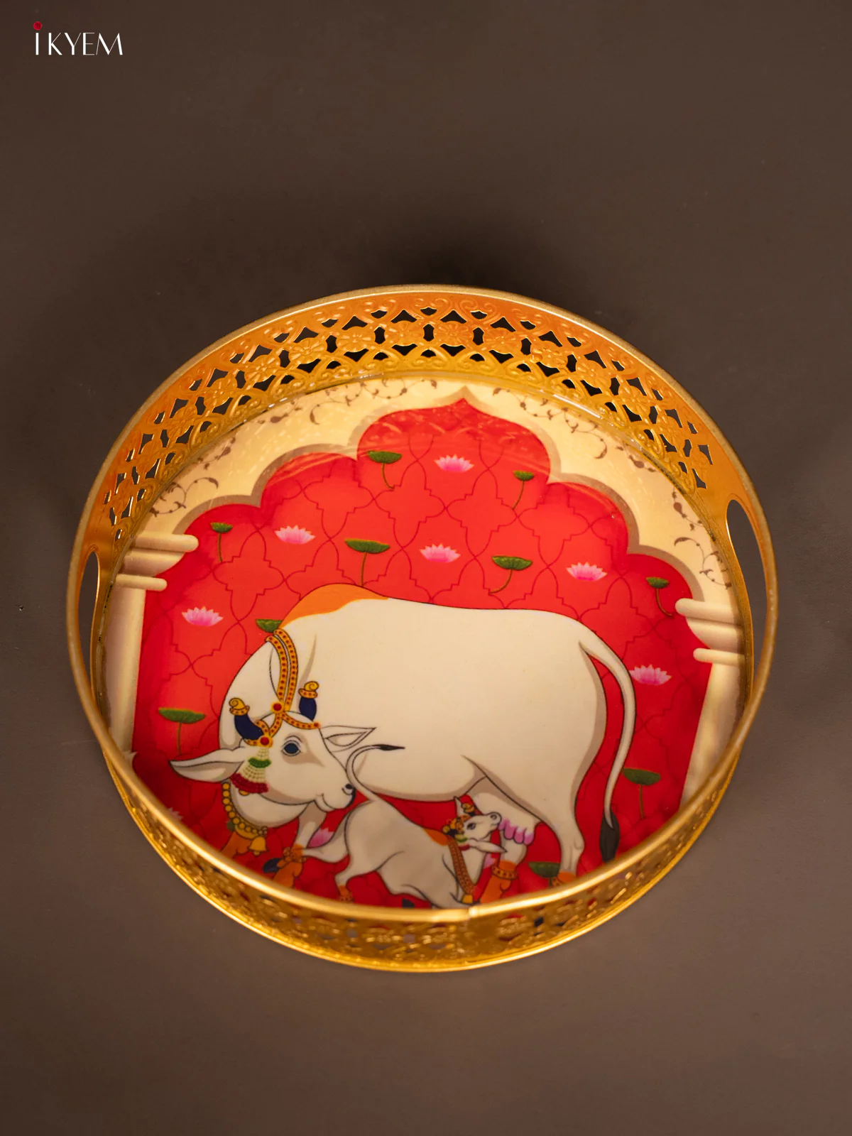 Digital printed Round Metal Tray Cow & Calf - Red - 8 Inches - KH13112 - Image 3