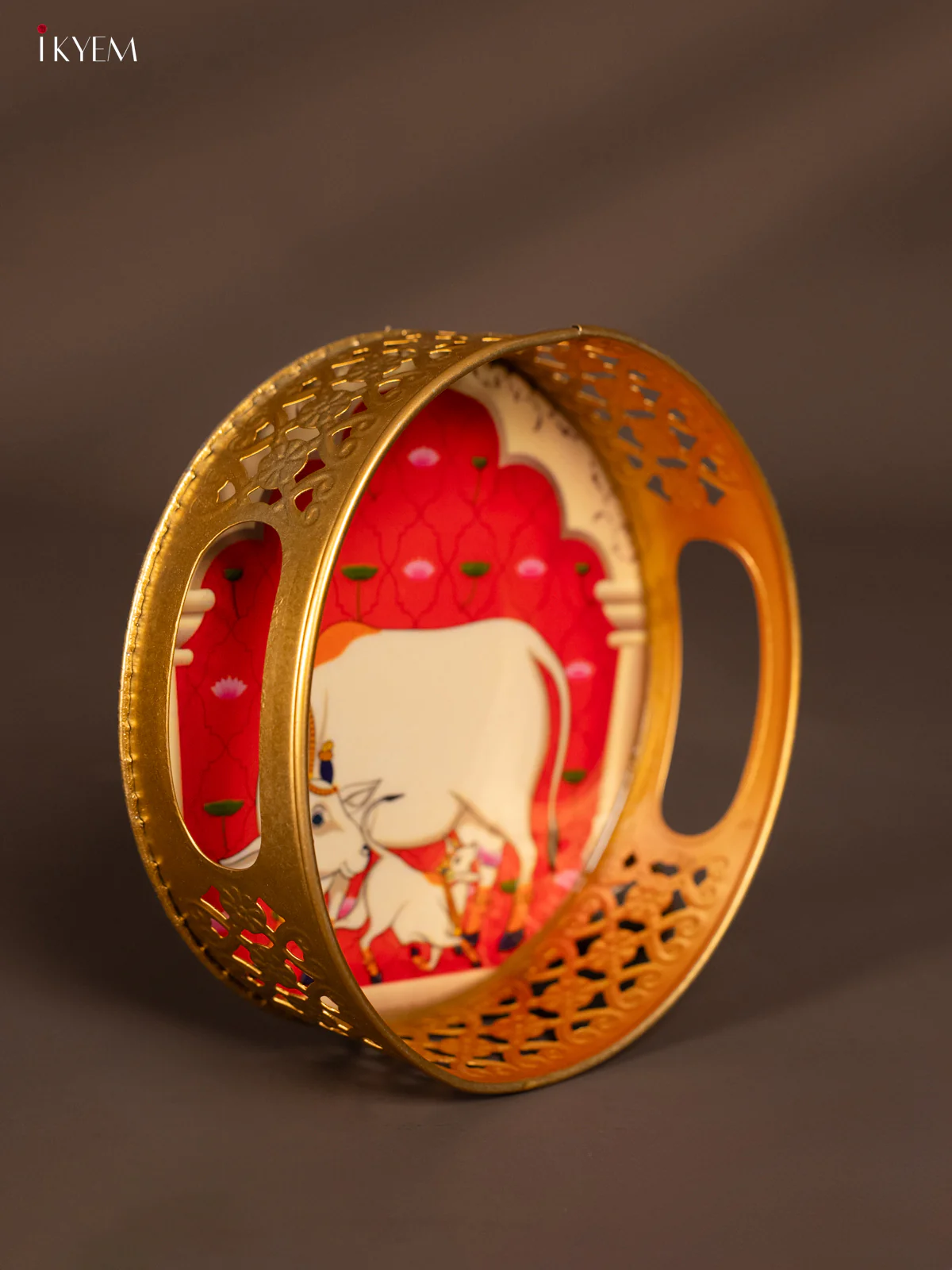 Digital printed Round Metal Tray Cow & Calf - Red - 6 Inches - KH13117 - Image 4