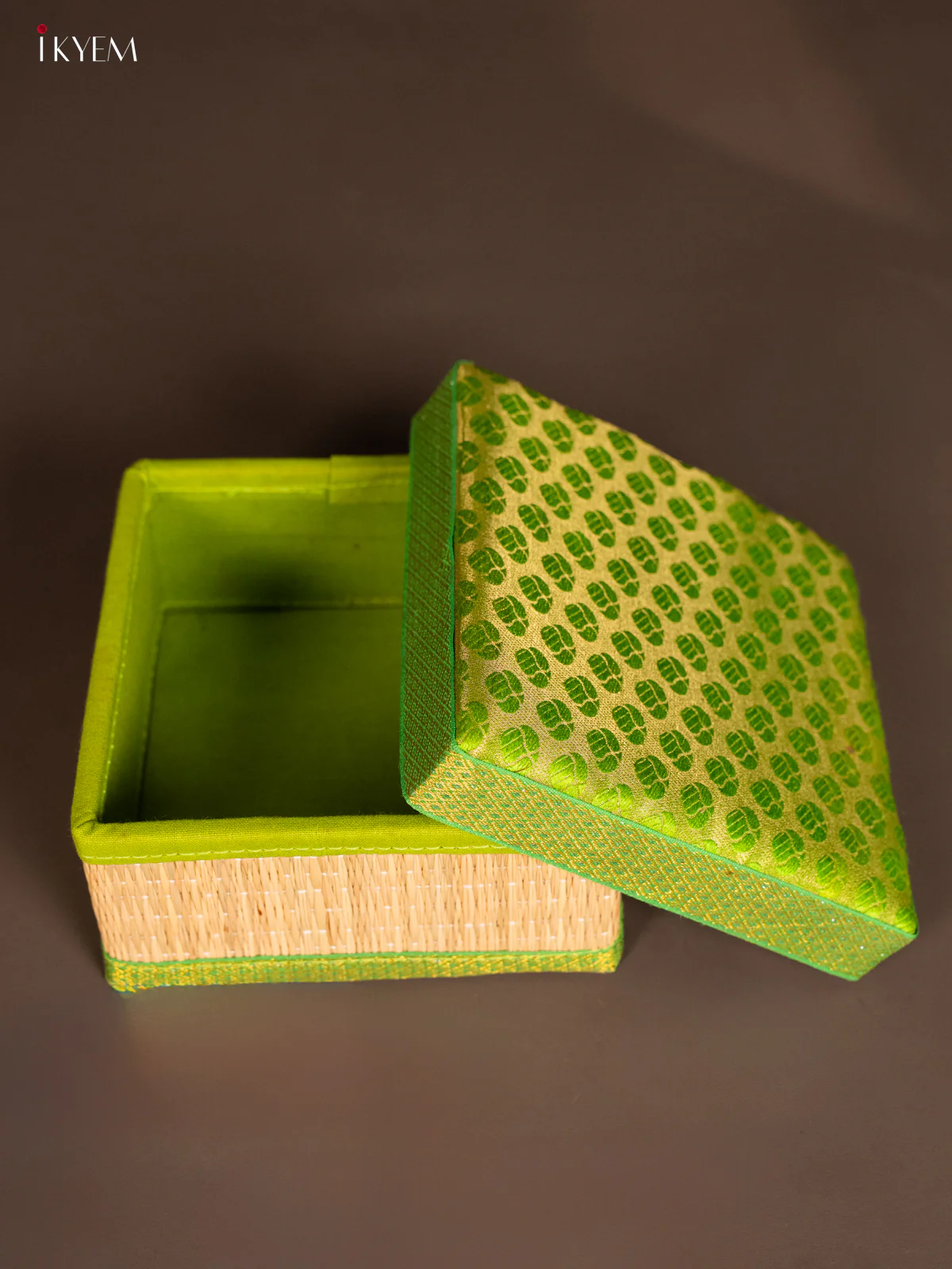 Square Korai Box with Banarasi Fabric Top - Green - KH14186 - Image 4
