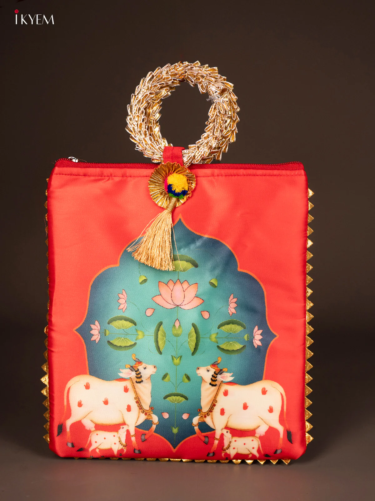 PICHWAI DIGITAL PRINTED GIFT BAG WITH BANGLE HANDLE - RED - 10 Inches - KH18152