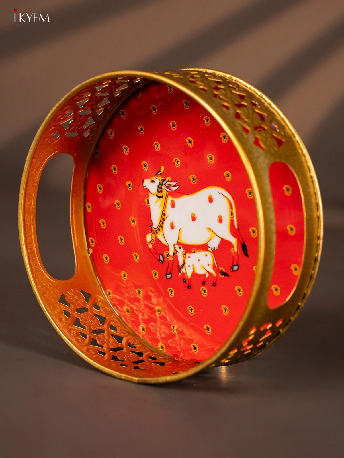 Digital printed Round Metal Tray Cow & Calf - Red- 6 Inches - KH22126 - Image 4