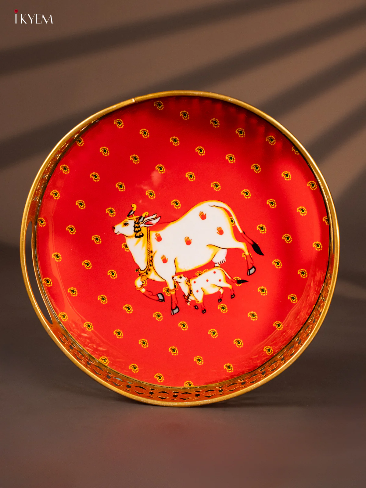 Digital printed Round Metal Tray Cow & Calf - Red - 8 Inches - KH22131