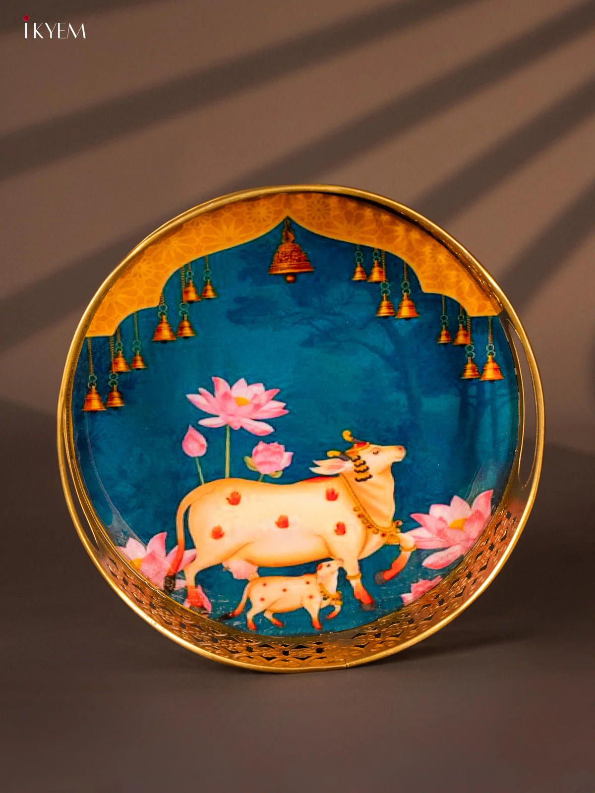 Digital printed Round Metal Tray Cow & Calf - Blue - 8 Inches - KH22132