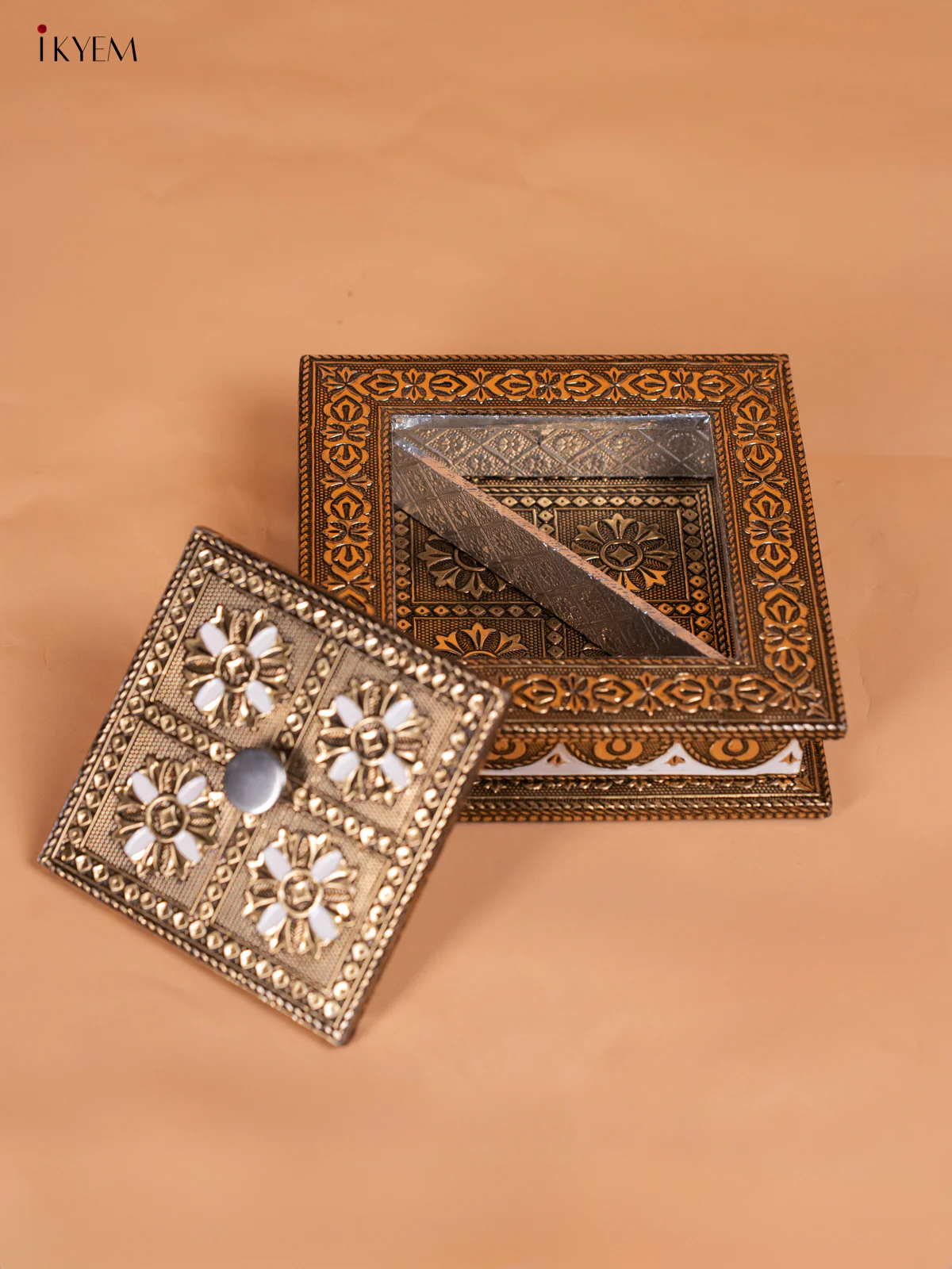 Flower design Dry fruit Box - (6x6) Inches - KI03145 - Image 2