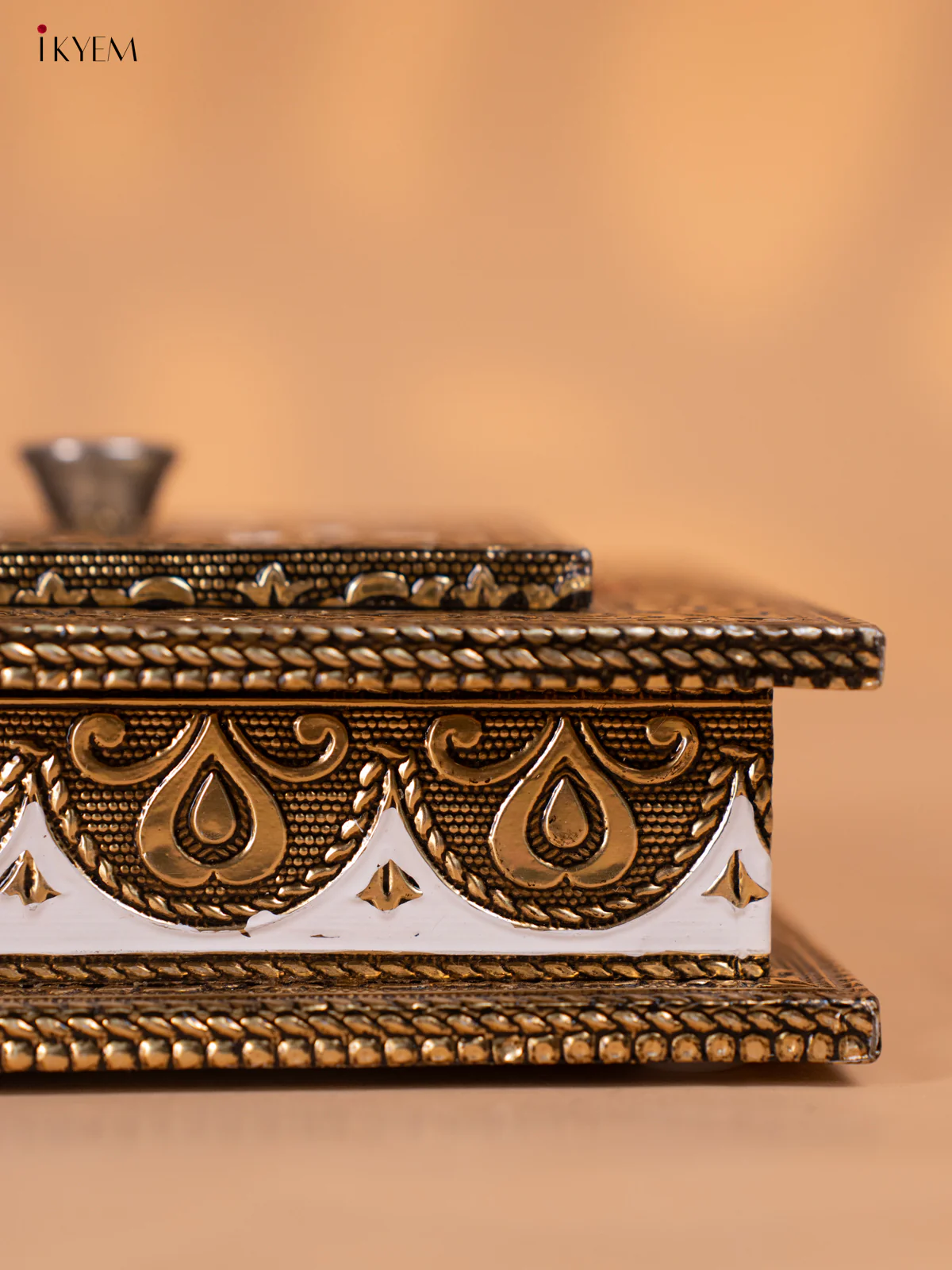 Flower design Dry fruit Box - (6x6) Inches - KI03145 - Image 3
