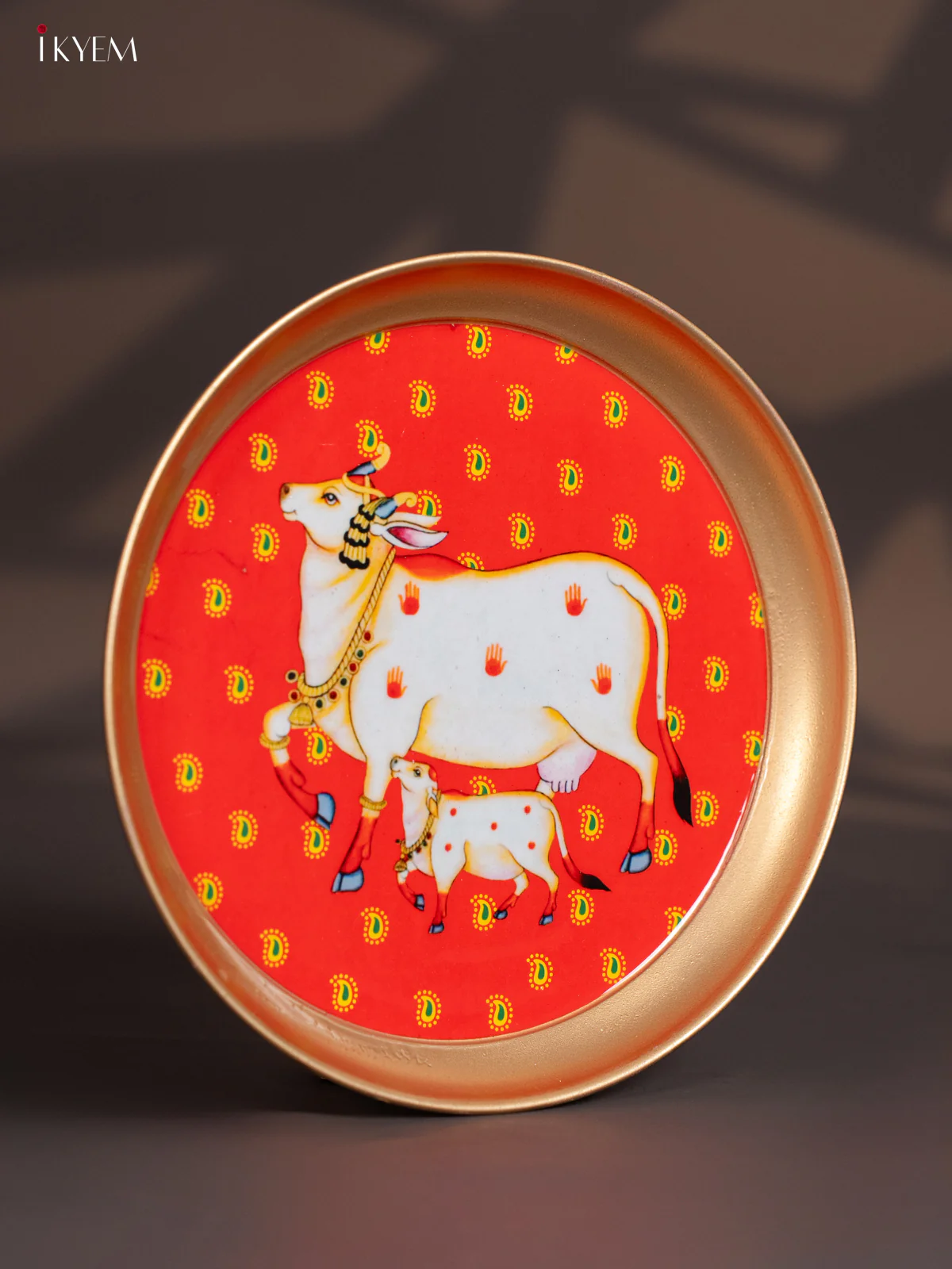 Barss Coated Plate Cow & Calf - Red - 8 Inches - KI06121 - Image 2