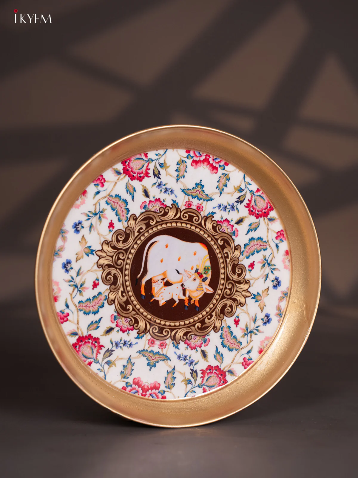 Brass Coated Plate Cow & Calf- White with Dark Brown - 8 Inches - KI06131 - Image 2