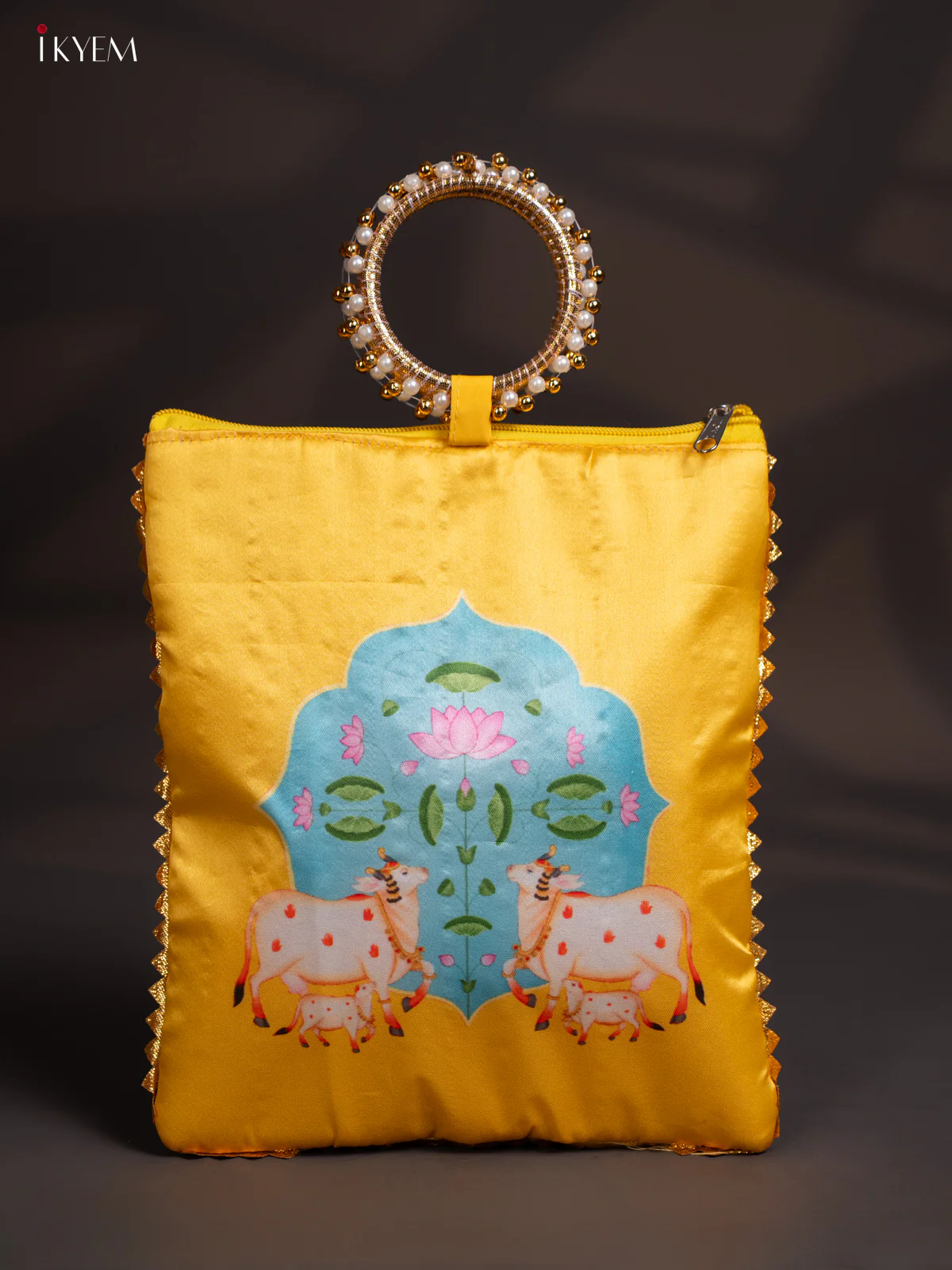 Cow & calf Bag with Bangle Handle -Yellow - KI06168