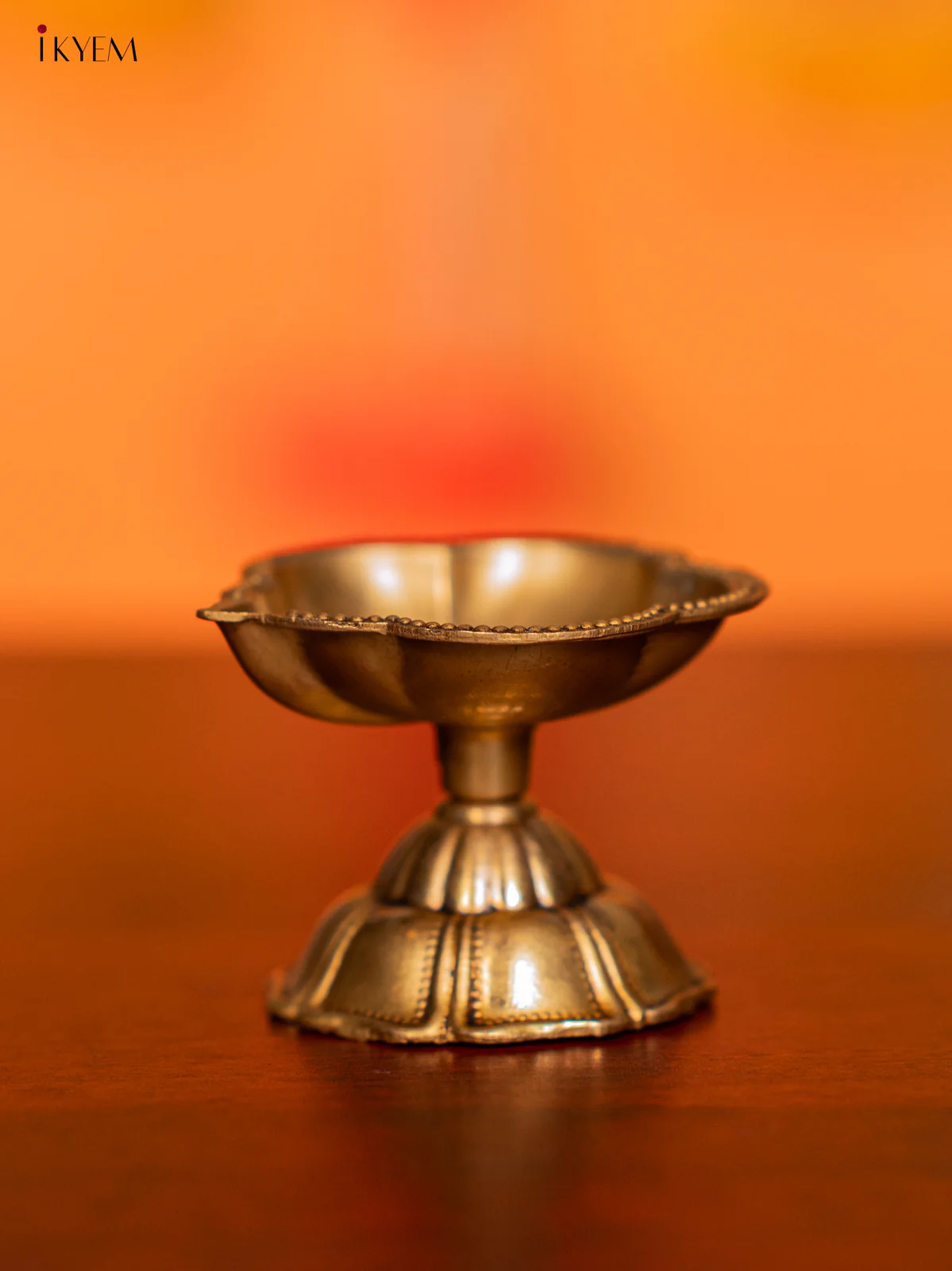 Brass Diya with Stand - 1.5 Inch - KI07142