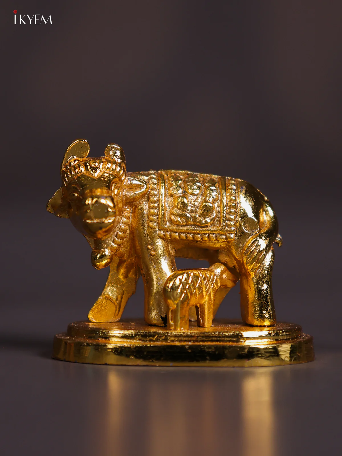 Gold‑Plated Cow & Calf Figurine – 1.5 Inch - KI17114