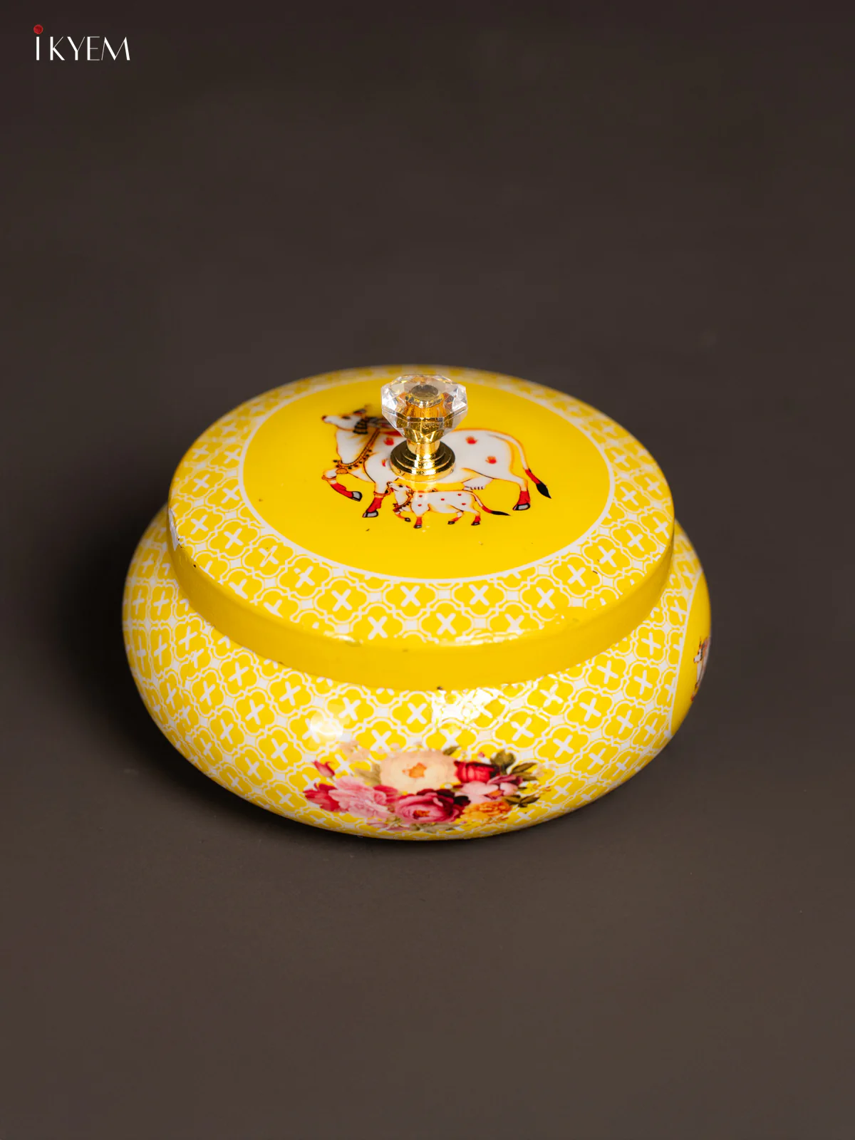 Yellow Metal Cow & Calf Nut Jar - 5 Inch - KI19117