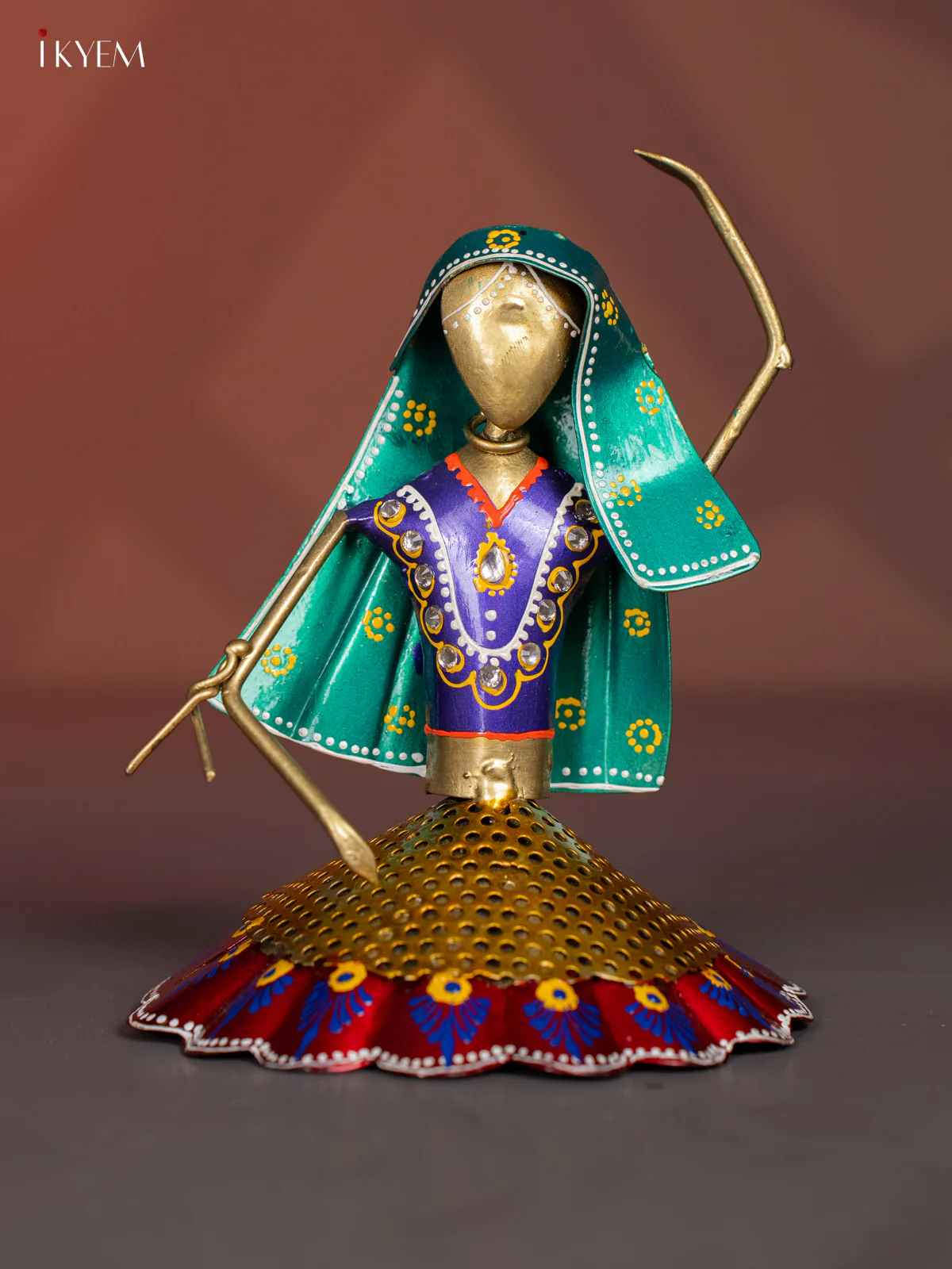 Hand-Painted Metal Dancing Ladys Set of 3 - KI20123 - Image 3