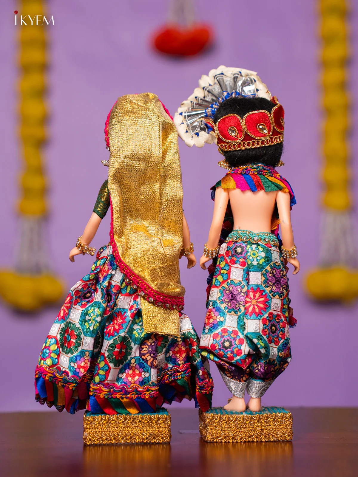 Radha Krishna Golu Doll - 10 Inches - KK06171 - Image 4