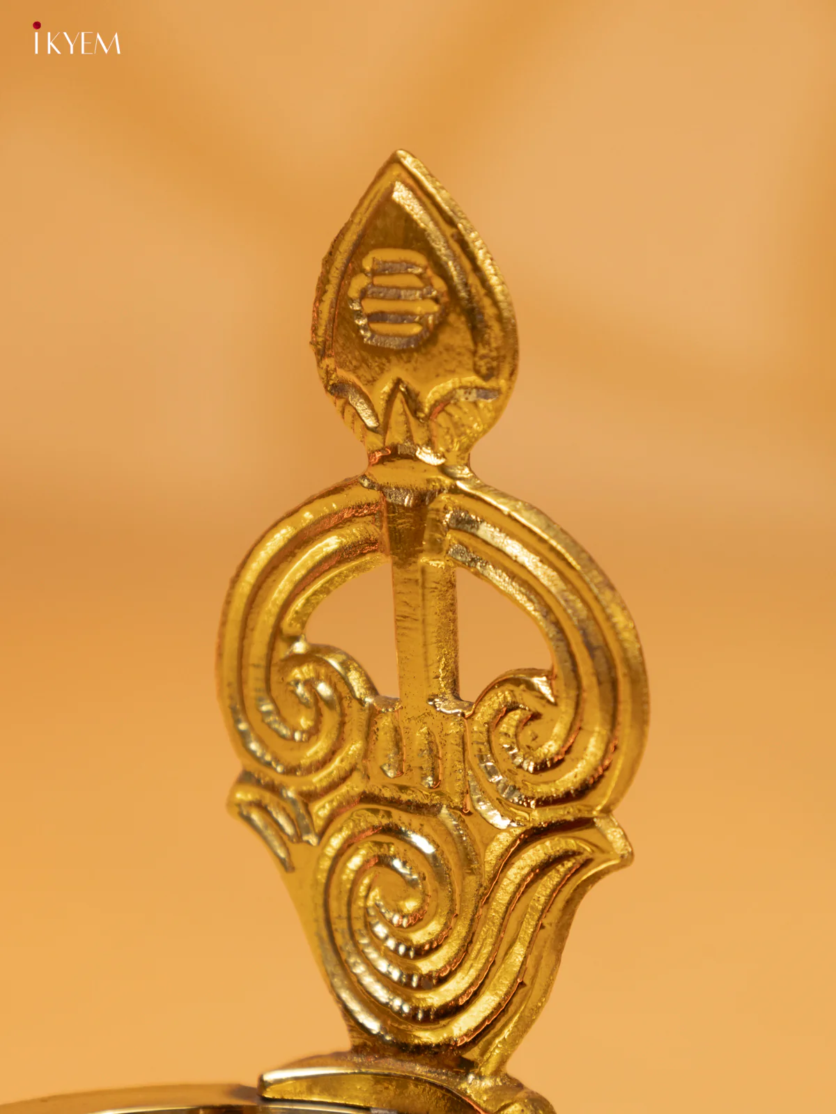 Brass Om Diya - 4.5 inch - KK26113 - Image 4