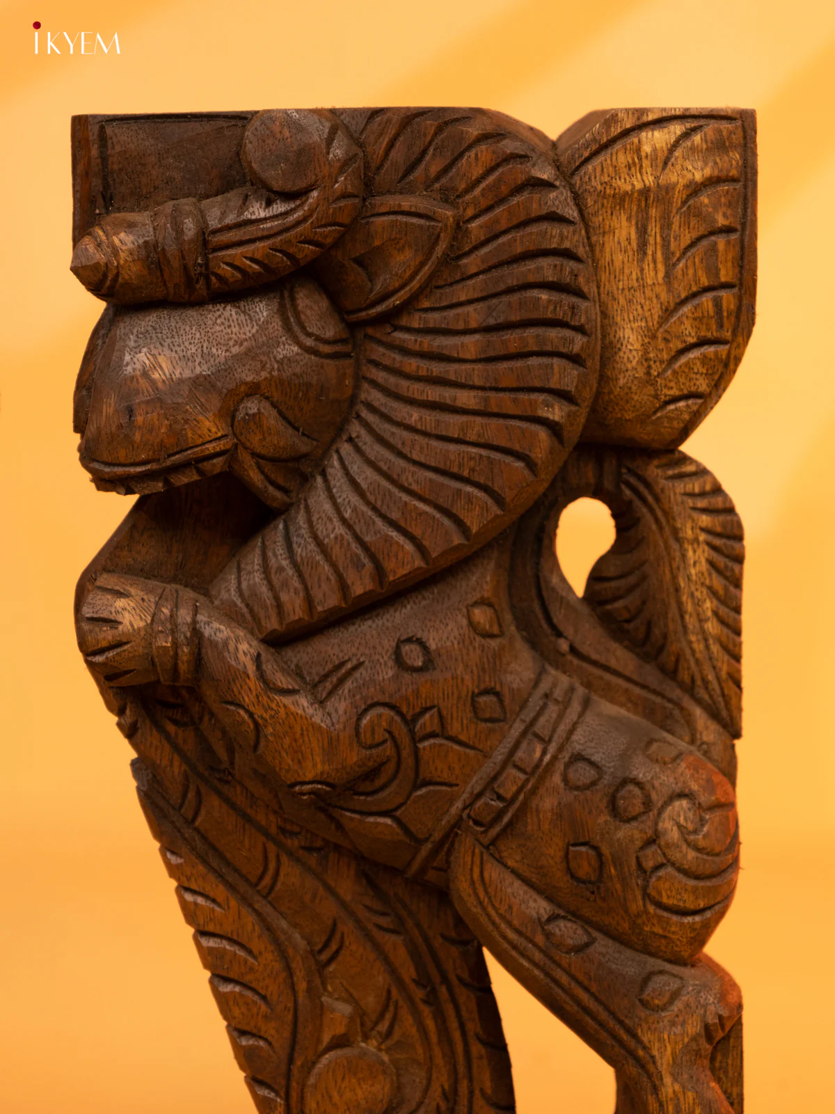 Hand Carved Wooden Yalli Bracket (lion) - KL05124 - Image 2