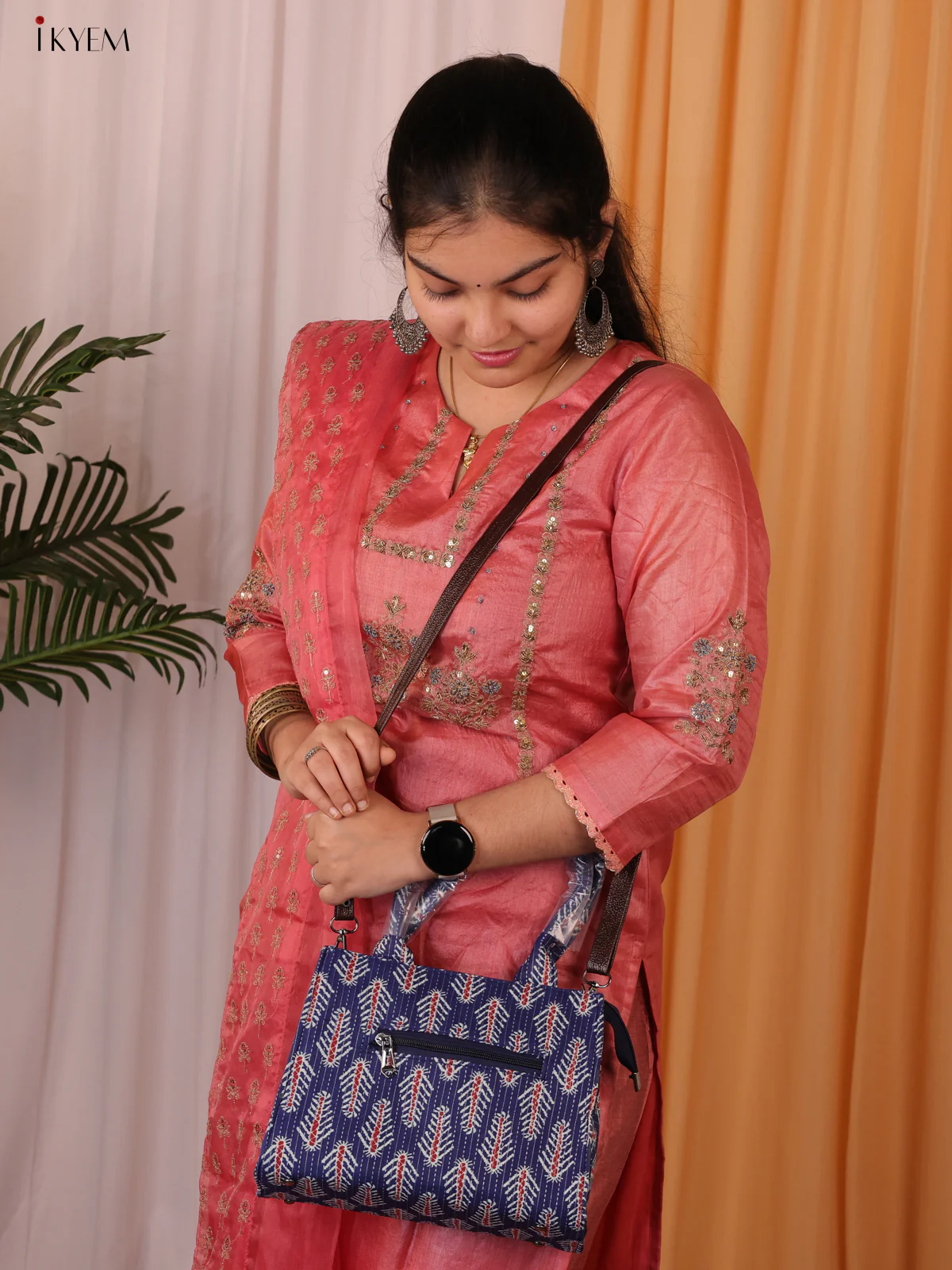 Printed Handbag with Sling - Indigo & White - KL20128 - Image 2