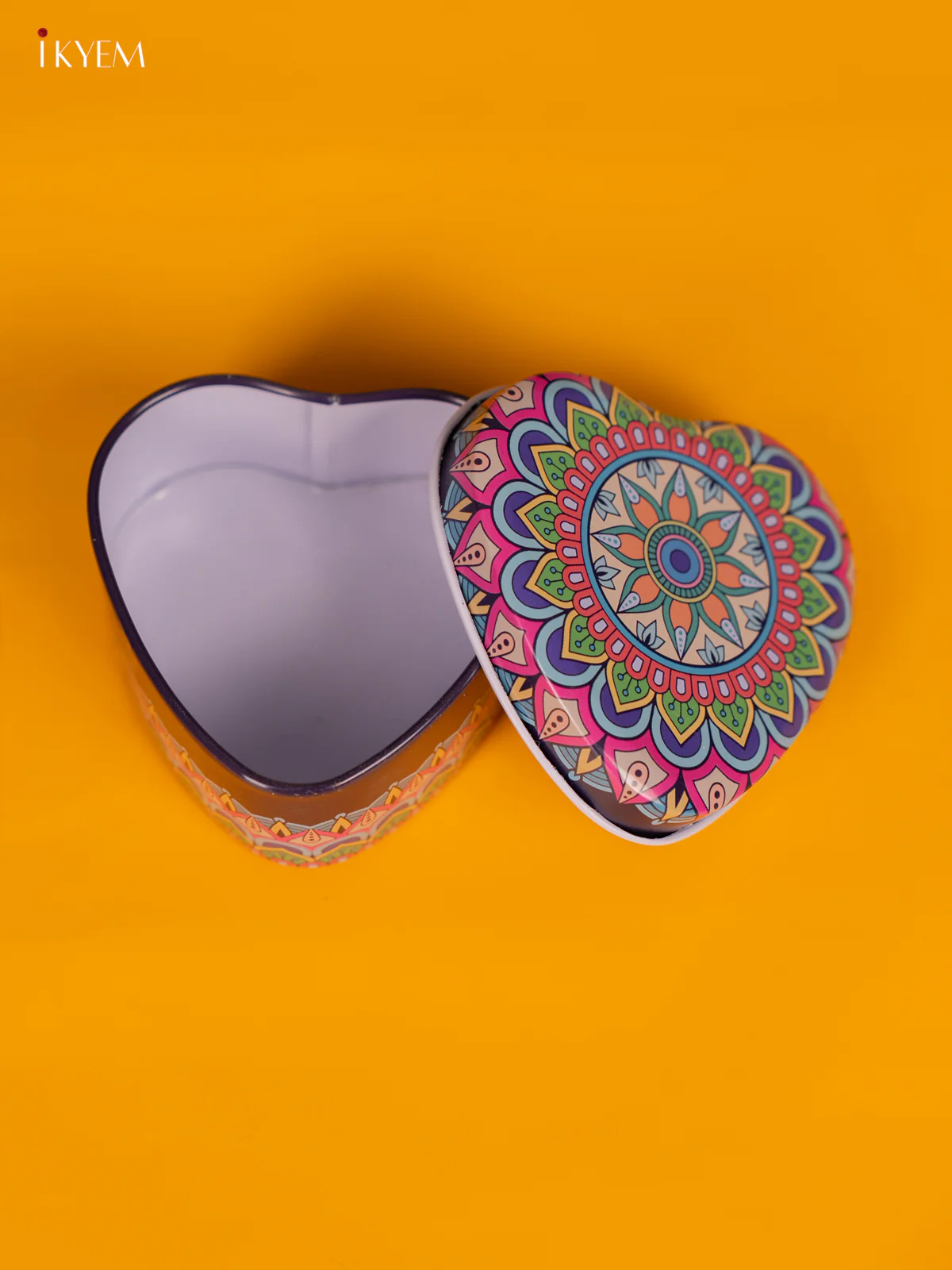 Heart Shaped Decorative Tin Box - Multicolour - (2.9×2.9) Inch - KL26143 - Image 2