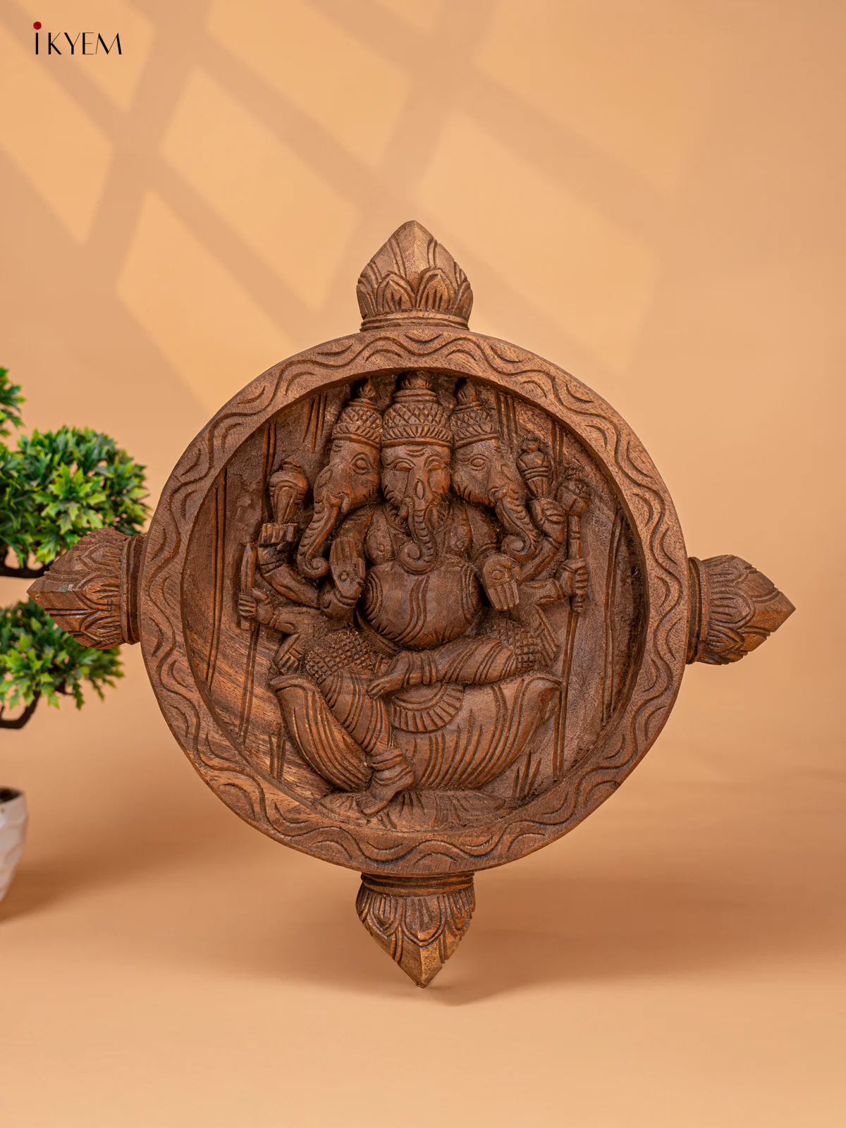 Wooden Hand Carved Trimukha Ganapati (17*17)- KM04112