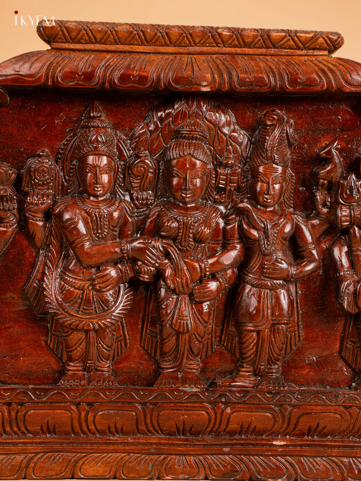 Wooden Carved Meenakshi Sundareswarar Thirukalyanam Panel - 16 Inch - KN01134 - Image 3