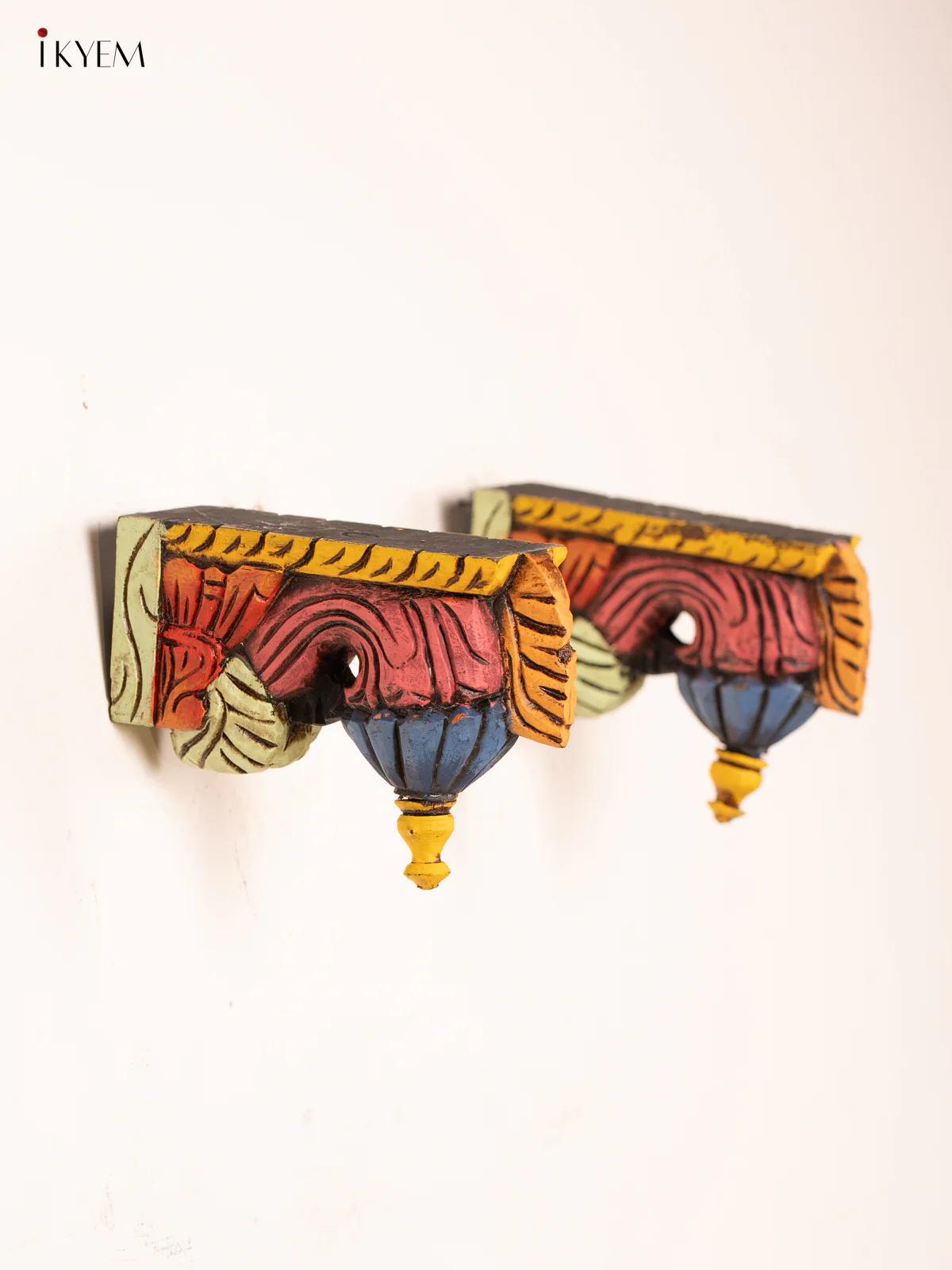 Hand-Painted Wooden Bodhil Wall Bracket - 5 Inch - KN01137 - Image 3