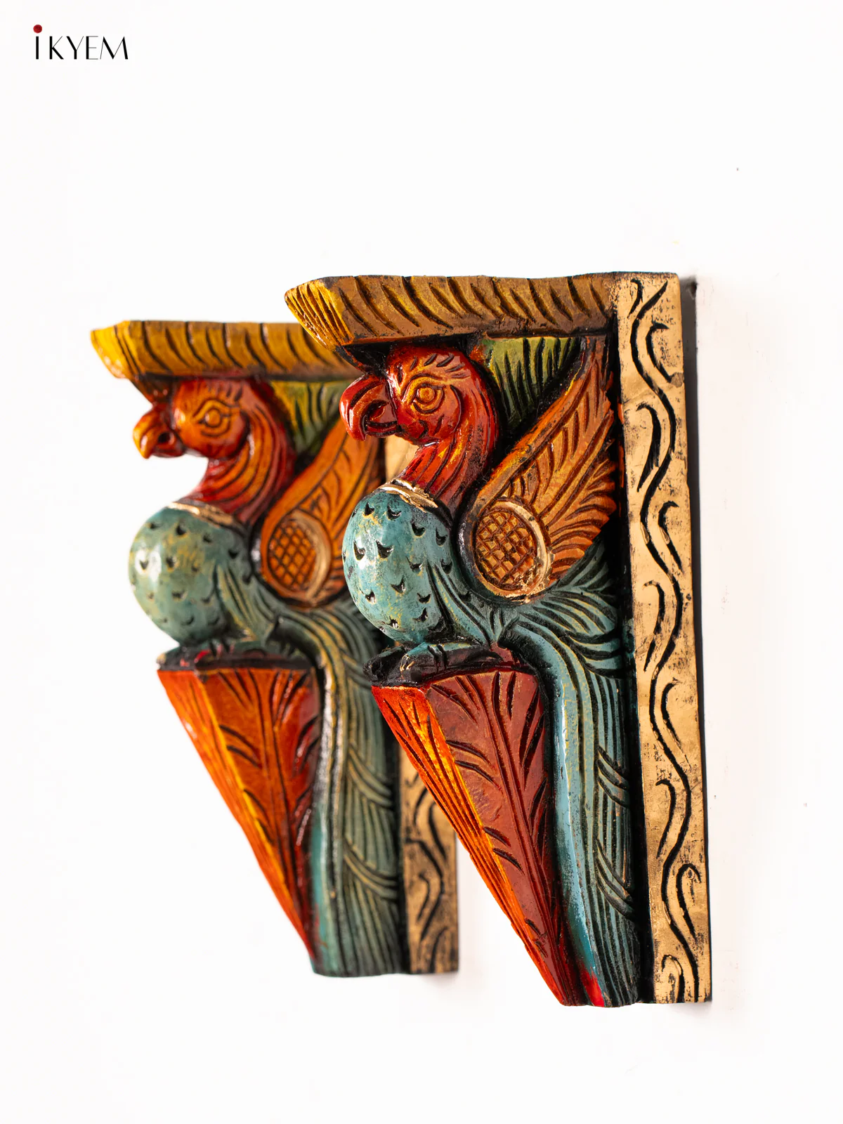 Hand-Painted Wooden Parrot Wall Bracket - 12 Inch - KN01182